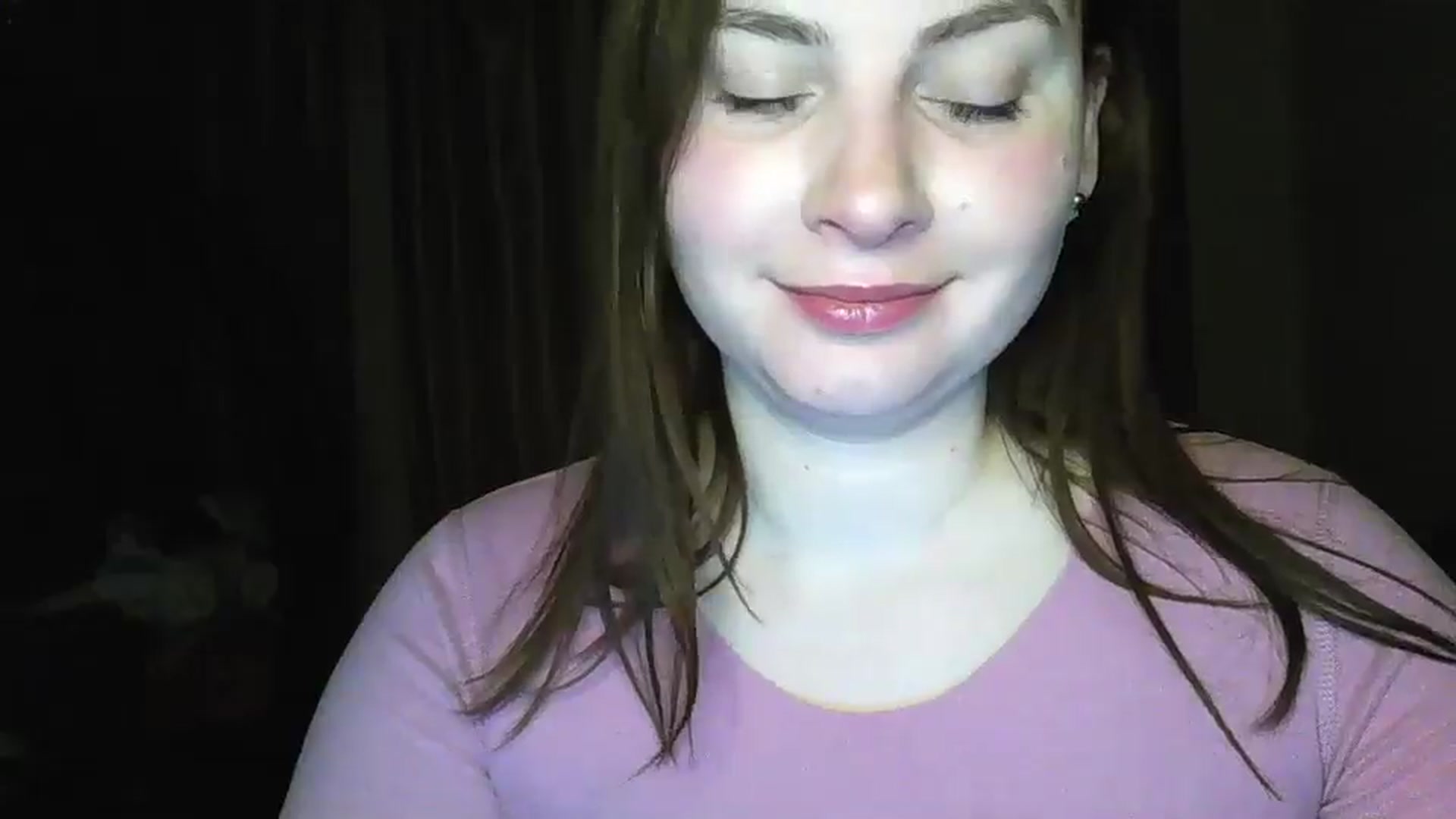 Gallery image thumbnail from MisssLove_is's myfreecams stream on, 01/06/2025, 15:56 image 6 of 20