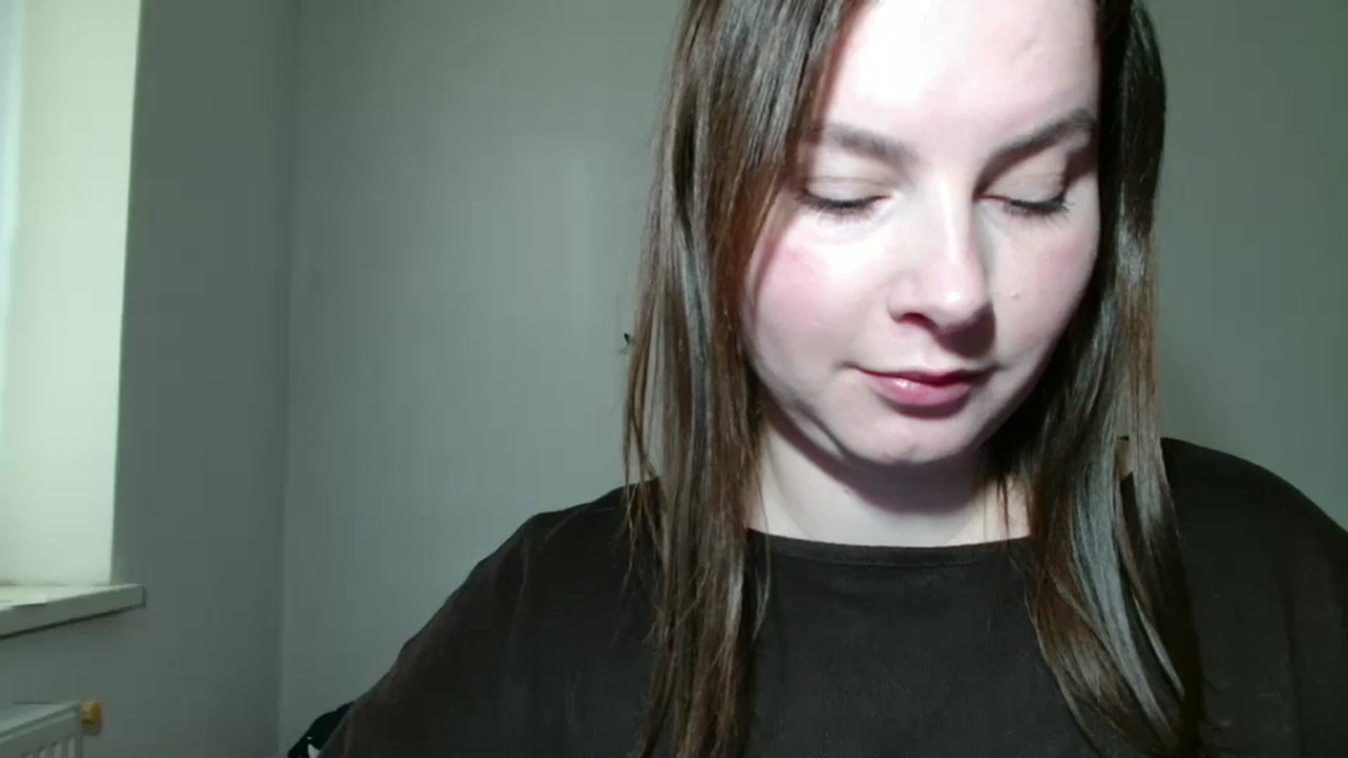Gallery image thumbnail from MisssLove_is's myfreecams stream on, 02/03/2025, 14:07 image 15 of 20
