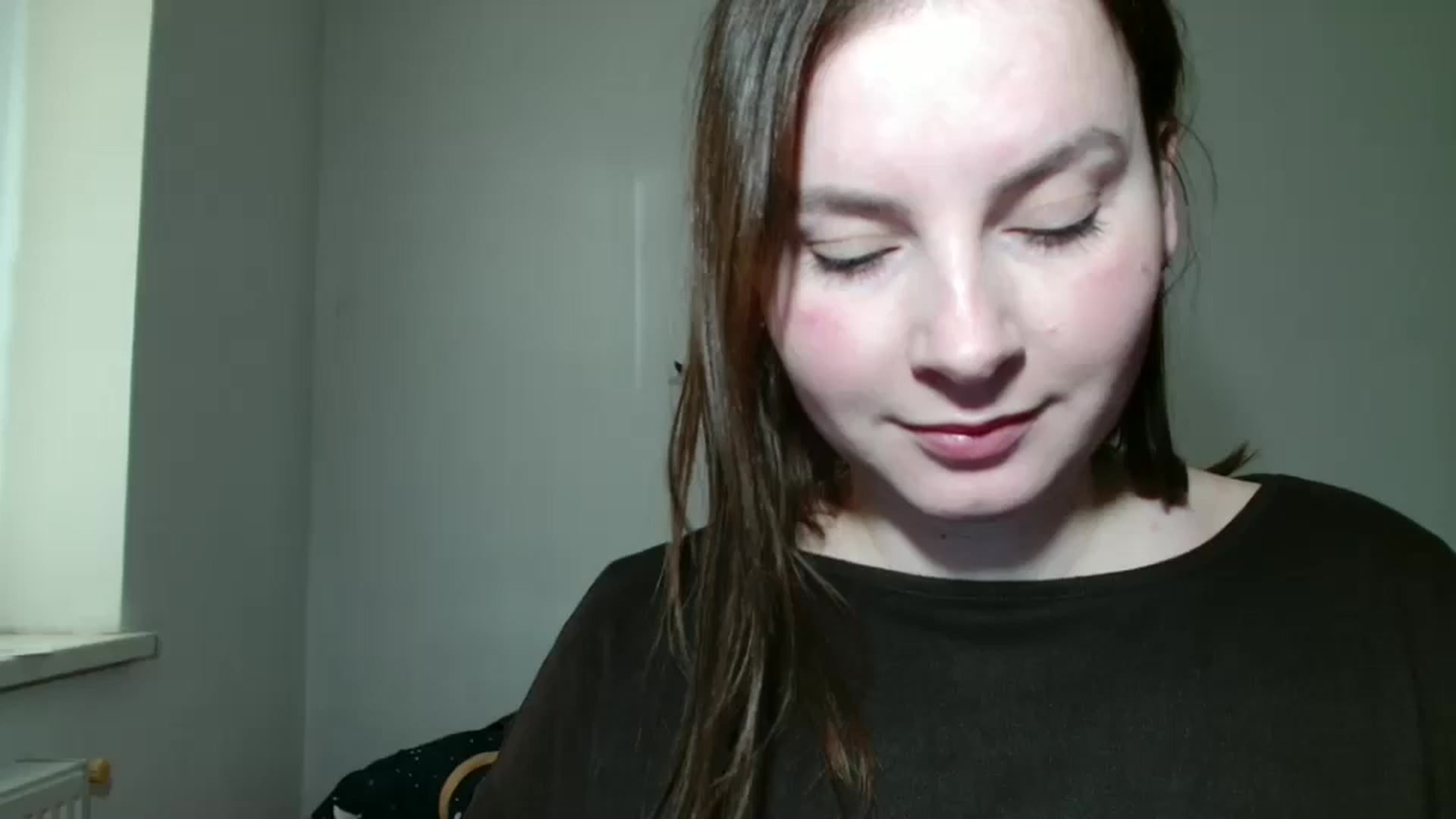Gallery image thumbnail from MisssLove_is's myfreecams stream on, 02/03/2025, 14:07 image 17 of 20