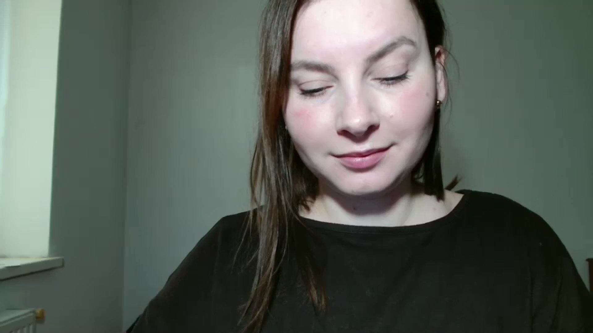 Gallery image thumbnail from MisssLove_is's myfreecams stream on, 02/03/2025, 14:07 image 16 of 20