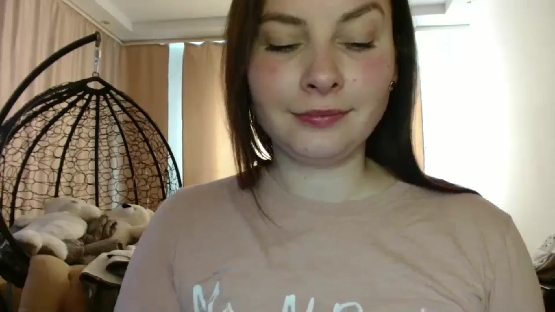 Gallery image thumbnail from MisssLove_is's myfreecams stream on, 02/26/2025, 13:14 image 8 of 20
