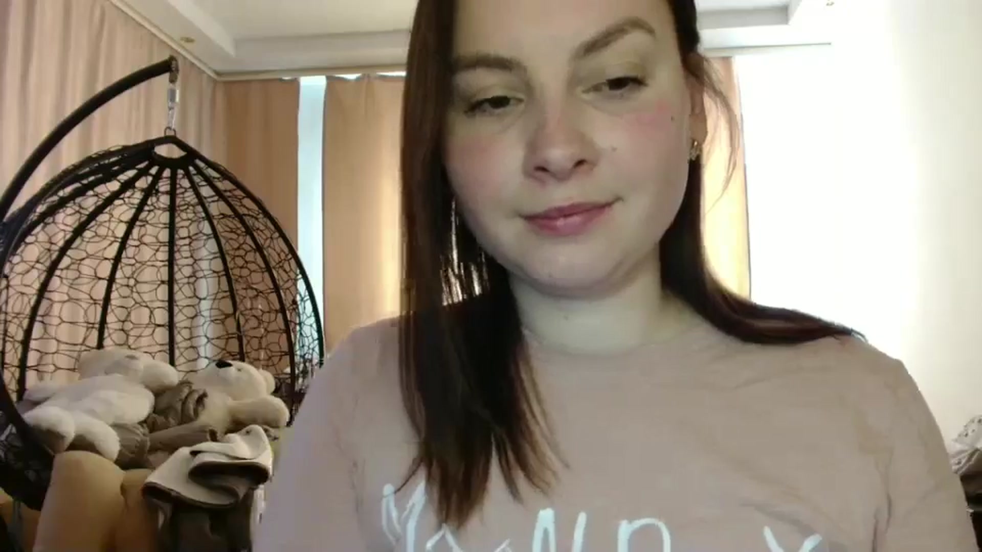 Gallery image thumbnail from MisssLove_is's myfreecams stream on, 02/26/2025, 13:14 image 7 of 20