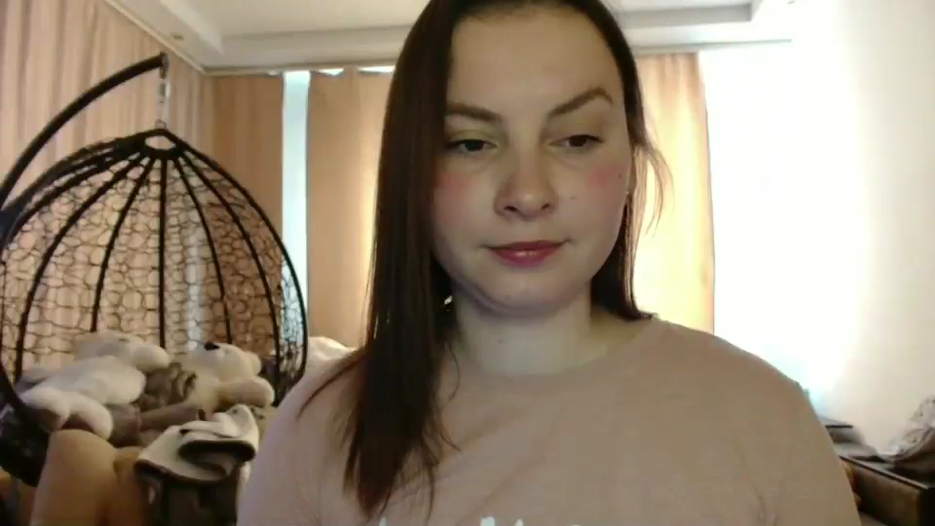 Gallery image thumbnail from MisssLove_is's myfreecams stream on, 02/26/2025, 13:14 image 16 of 20