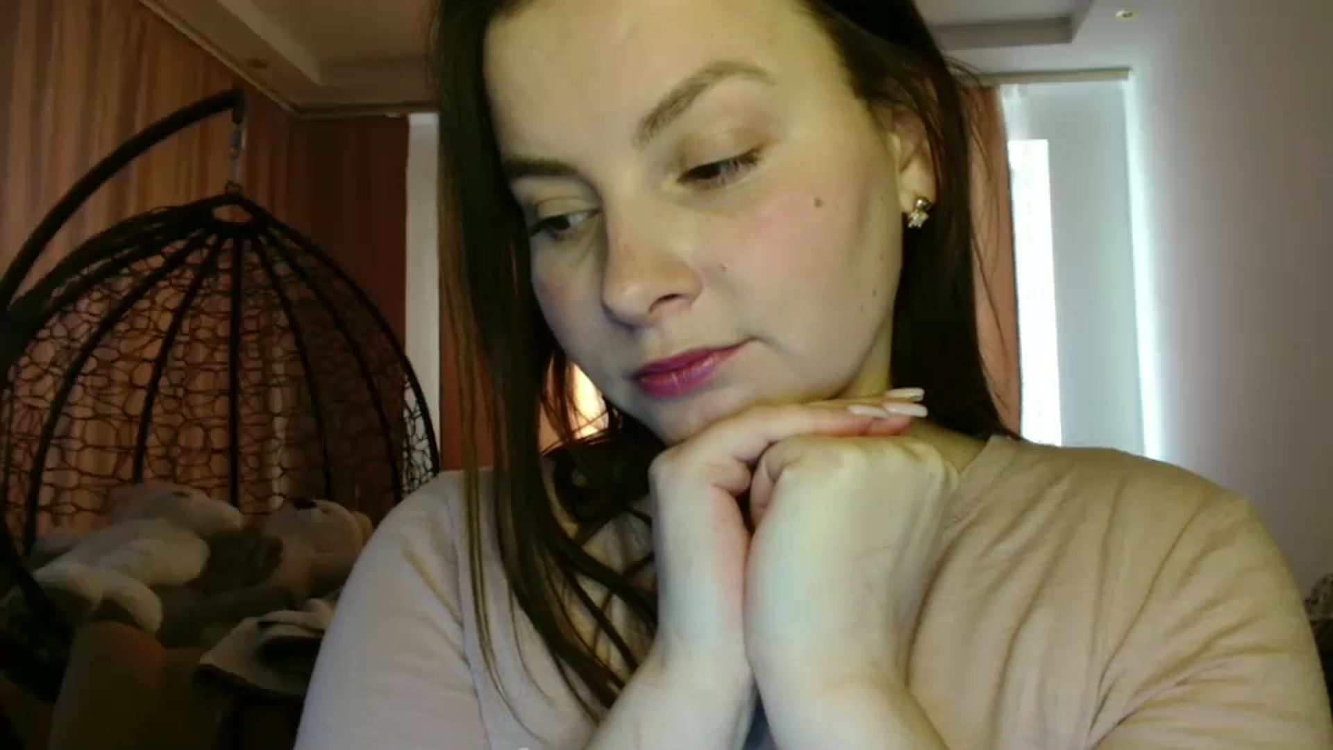 Gallery image thumbnail from MisssLove_is's myfreecams stream on, 02/26/2025, 15:29 image 18 of 20