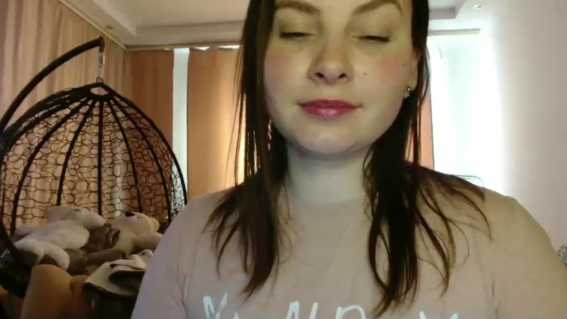 Gallery image thumbnail from MisssLove_is's myfreecams stream on, 02/26/2025, 15:29 image 5 of 20