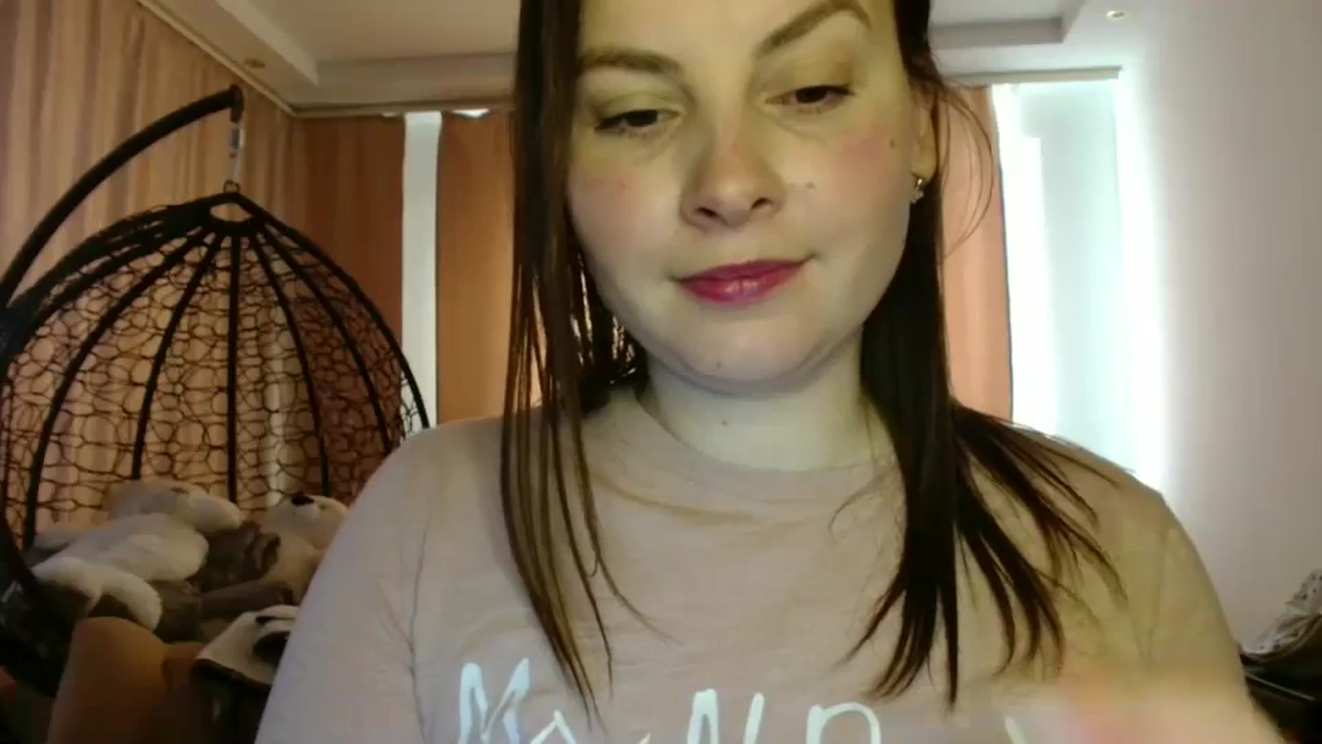 Gallery image thumbnail from MisssLove_is's myfreecams stream on, 02/26/2025, 15:29 image 9 of 20