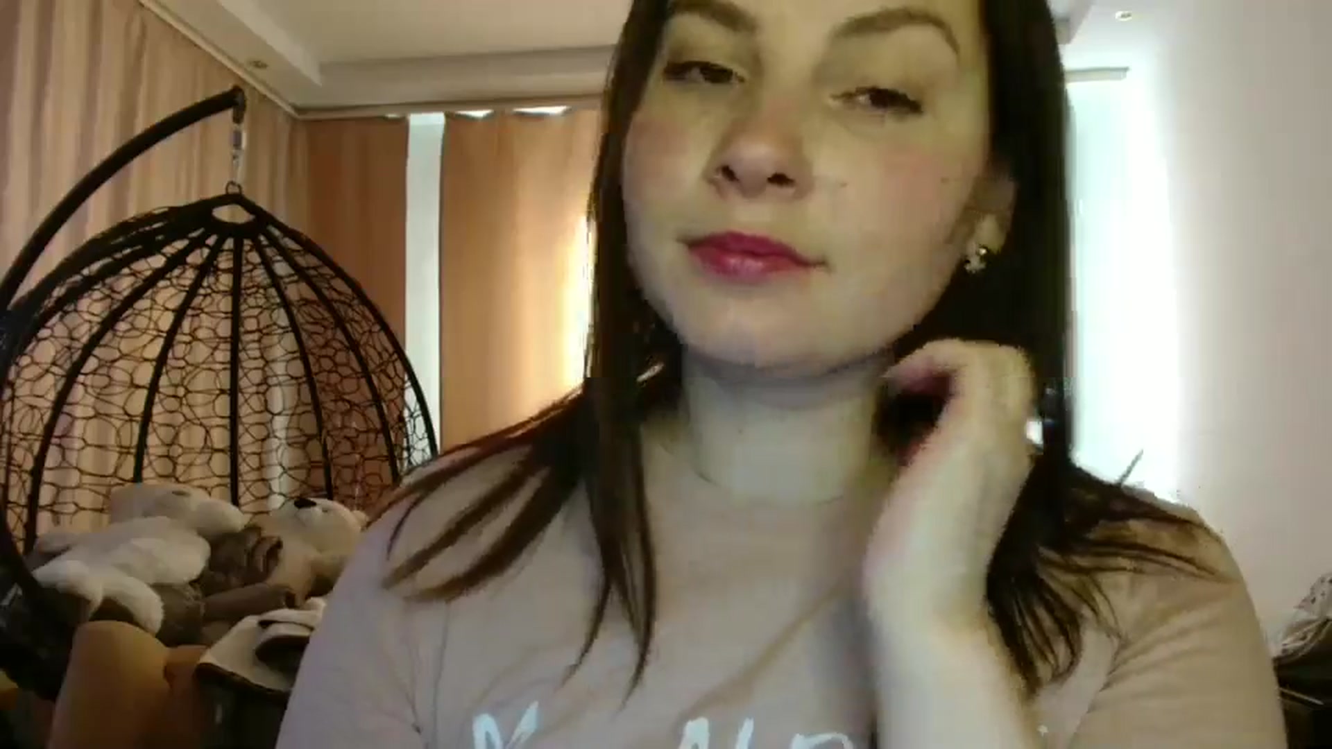 Gallery image thumbnail from MisssLove_is's myfreecams stream on, 02/26/2025, 15:29 image 4 of 20