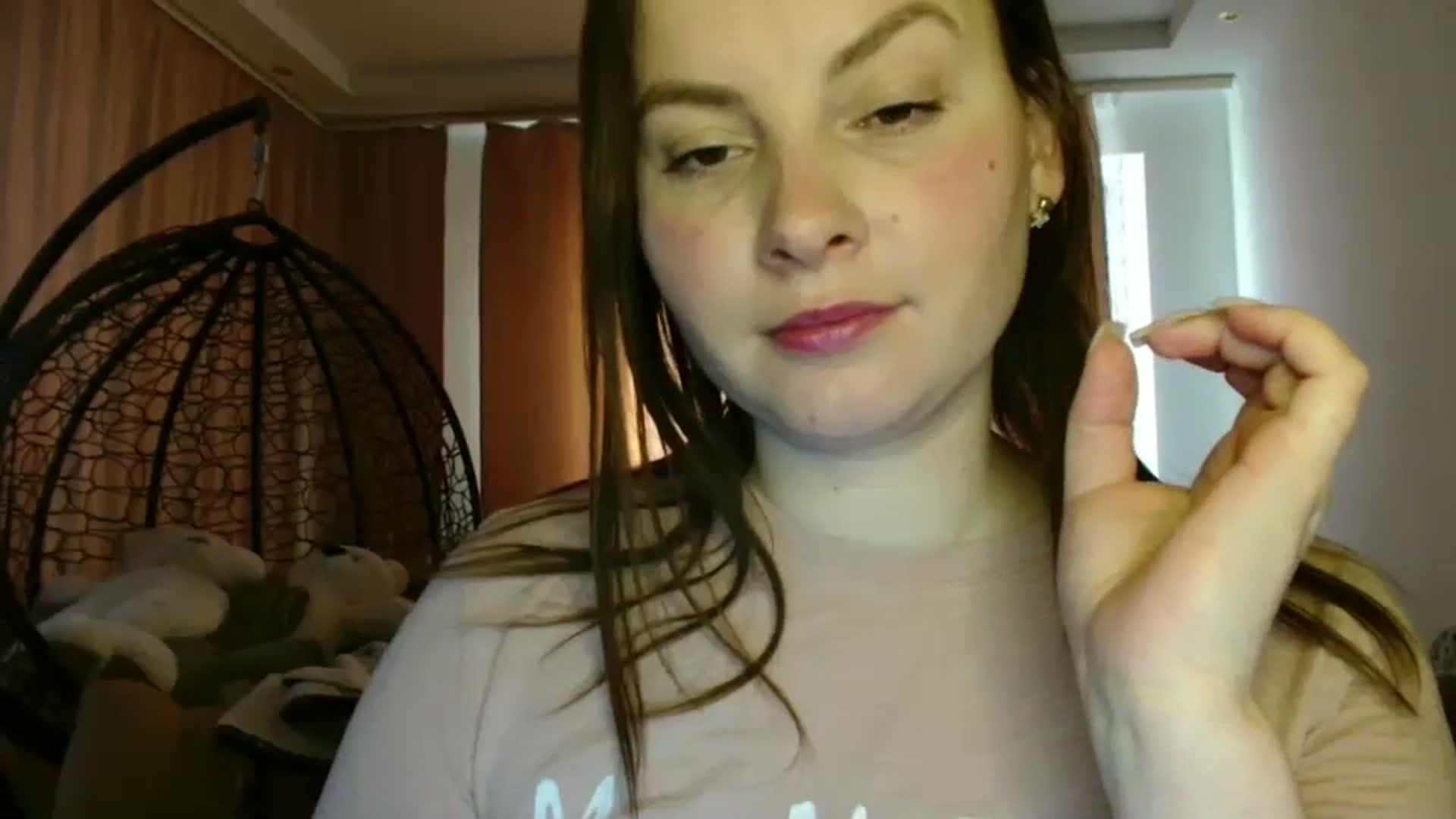 Gallery image thumbnail from MisssLove_is's myfreecams stream on, 02/26/2025, 15:29 image 19 of 20