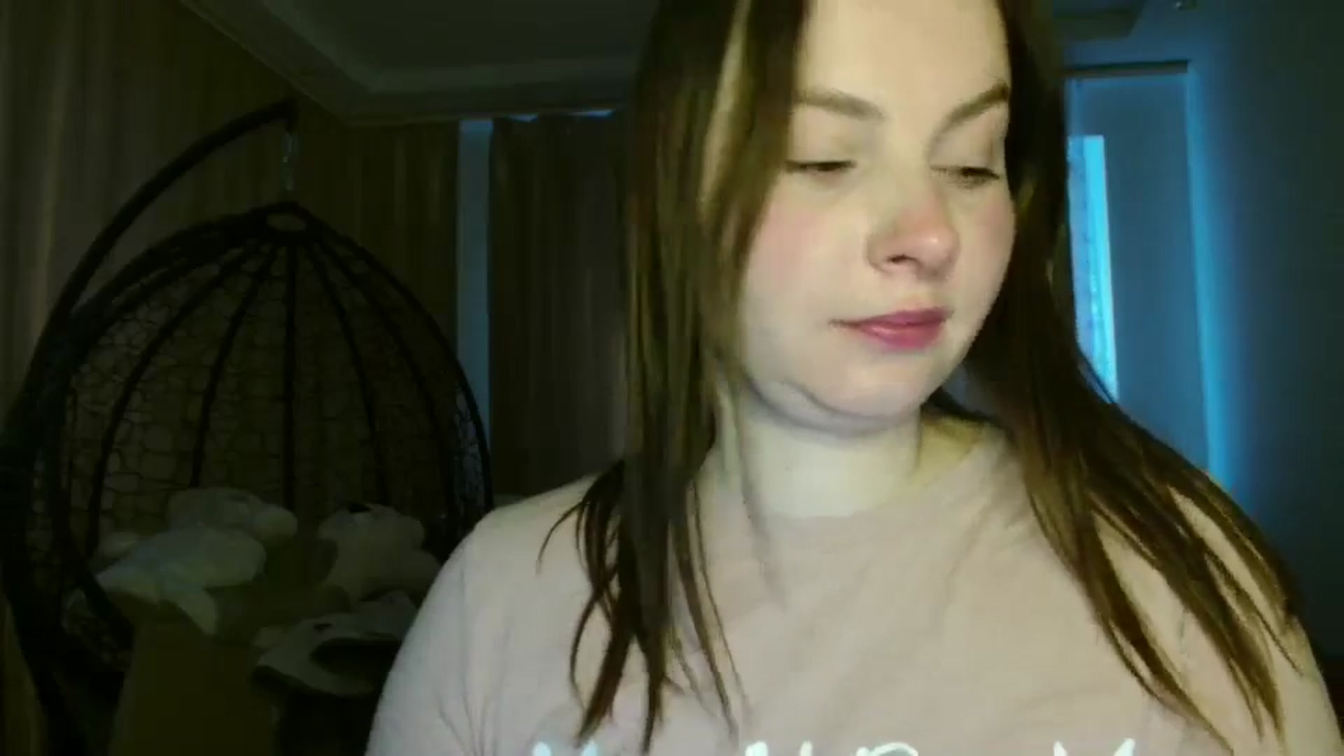 Gallery image thumbnail from MisssLove_is's myfreecams stream on, 02/26/2025, 15:53 image 16 of 20
