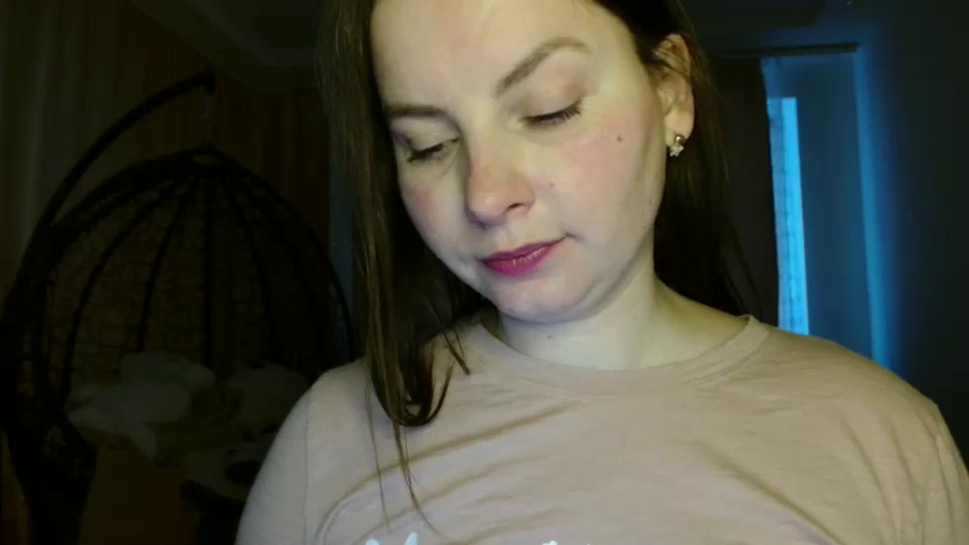 Gallery image thumbnail from MisssLove_is's myfreecams stream on, 02/26/2025, 15:53 image 17 of 20