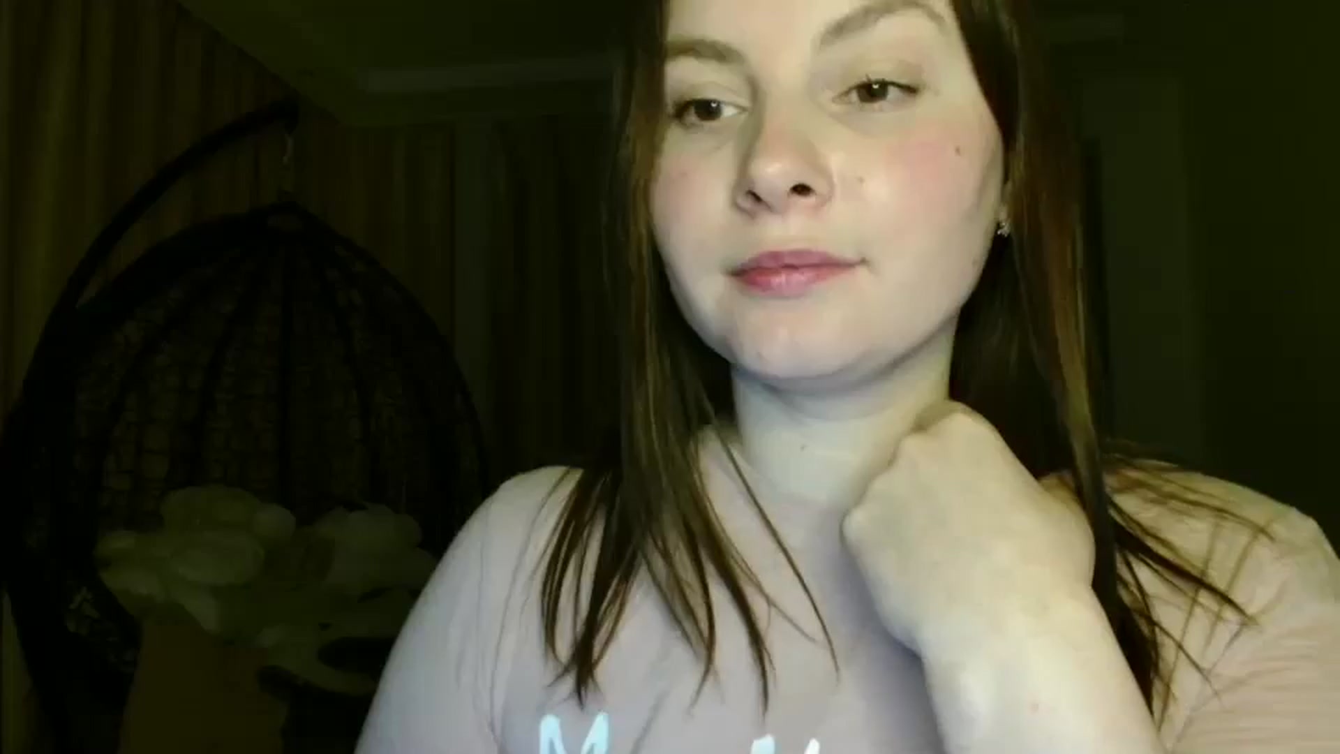 Gallery image thumbnail from MisssLove_is's myfreecams stream on, 02/26/2025, 19:46 image 8 of 20