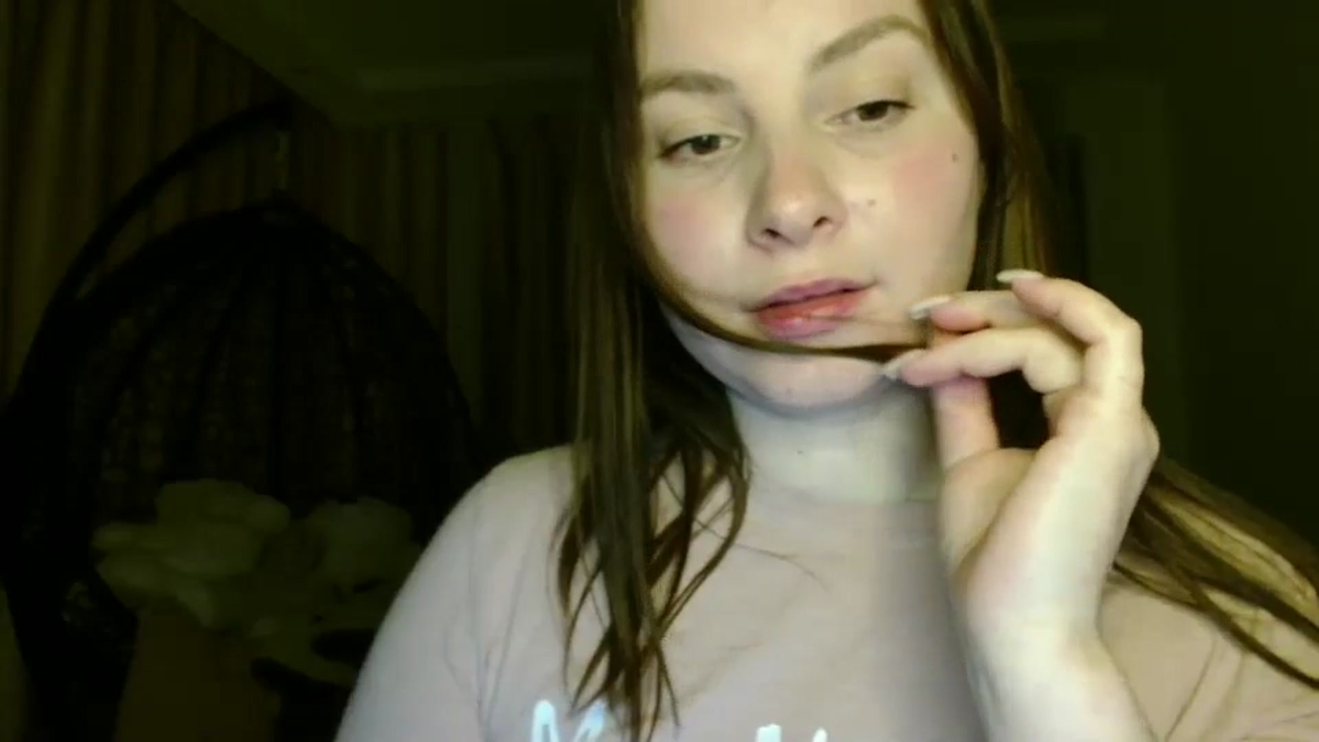 Gallery image thumbnail from MisssLove_is's myfreecams stream on, 02/26/2025, 19:46 image 18 of 20