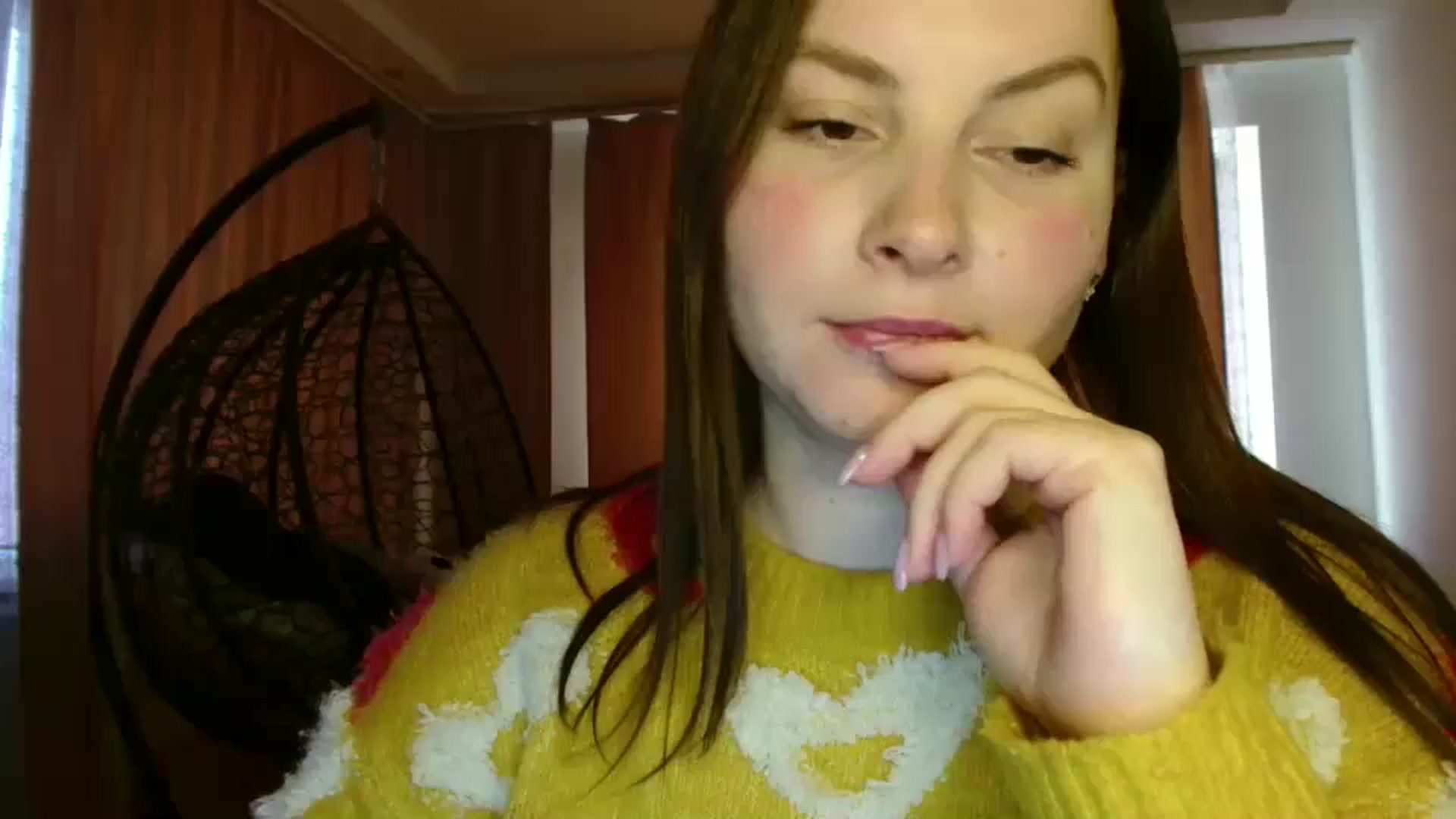 Gallery image thumbnail from MisssLove_is's myfreecams stream on, 03/01/2025, 15:15 image 19 of 20