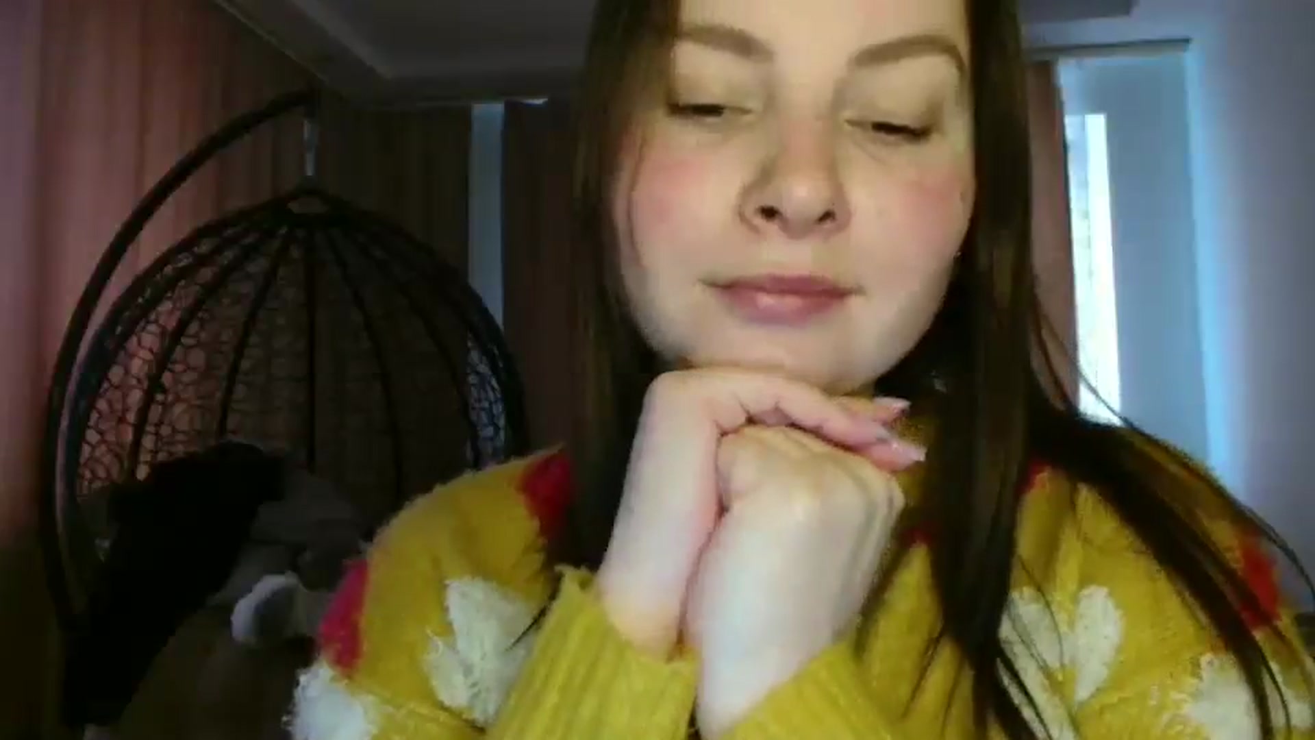 Gallery image thumbnail from MisssLove_is's myfreecams stream on, 03/02/2025, 11:58 image 15 of 20