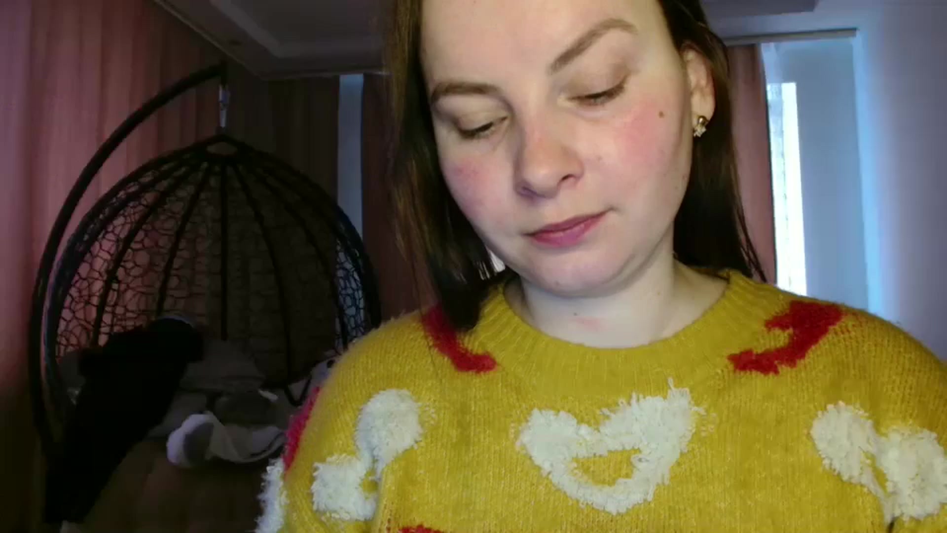 Gallery image thumbnail from MisssLove_is's myfreecams stream on, 03/02/2025, 11:58 image 19 of 20