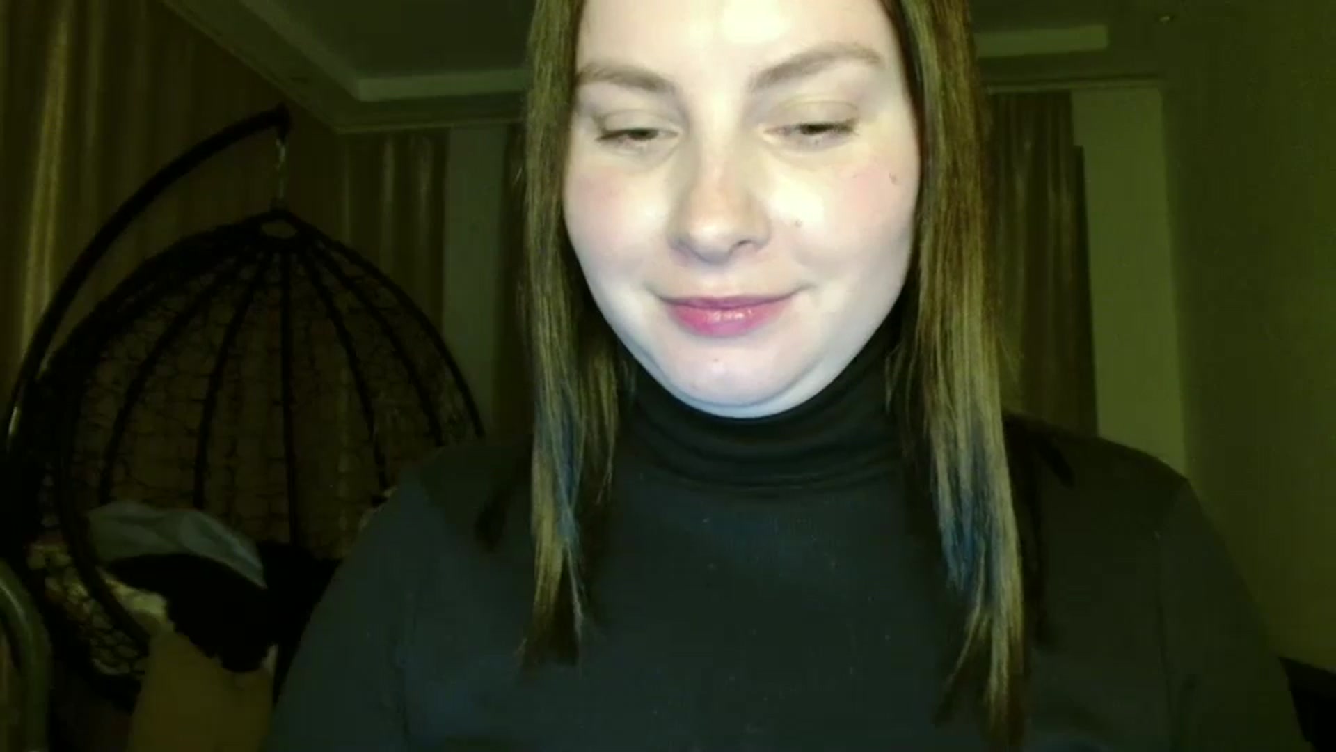 Gallery image thumbnail from MisssLove_is's myfreecams stream on, 03/05/2025, 17:50 image 13 of 20