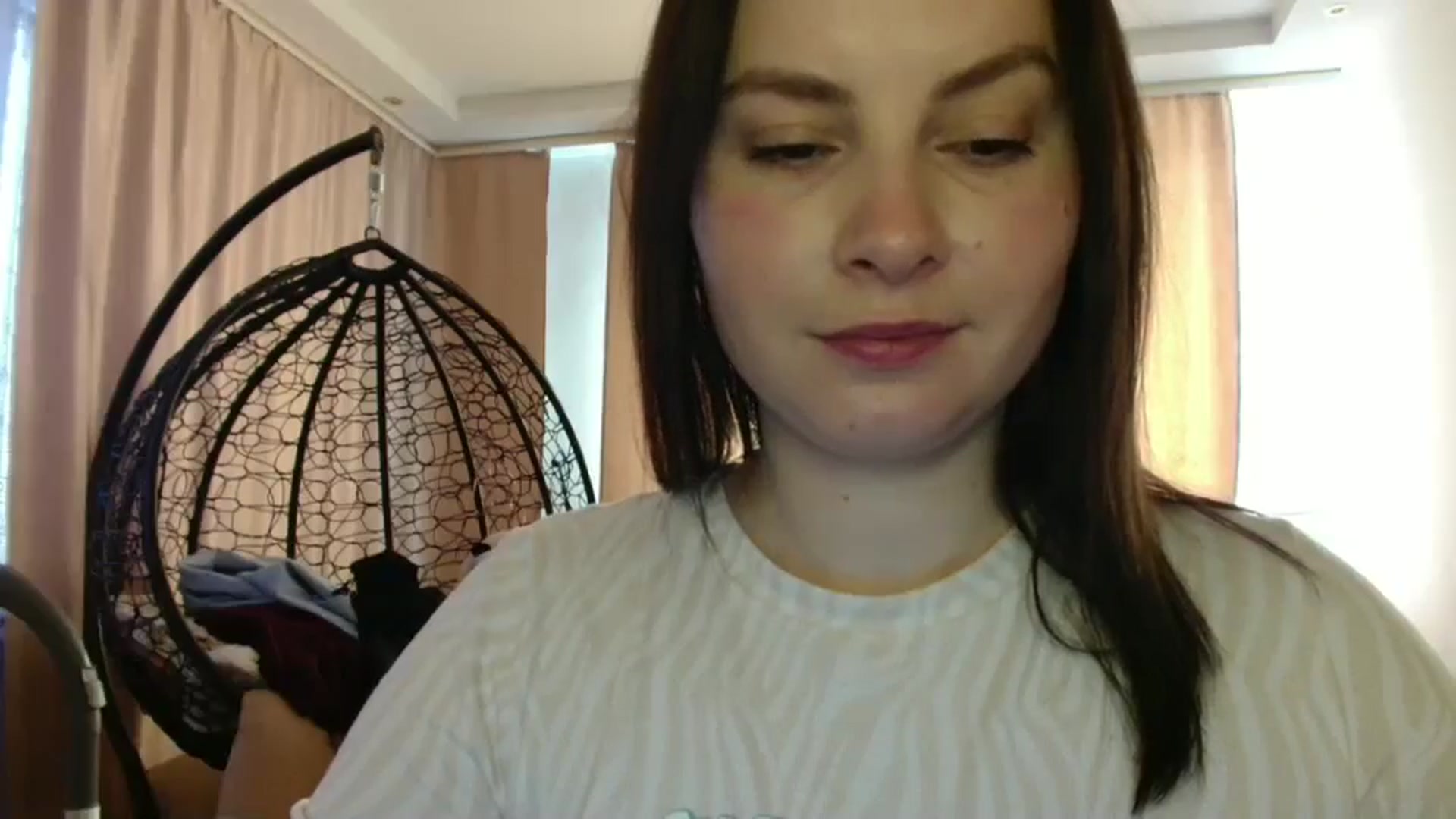 Gallery image thumbnail from MisssLove_is's myfreecams stream on, 03/06/2025, 14:06 image 4 of 20