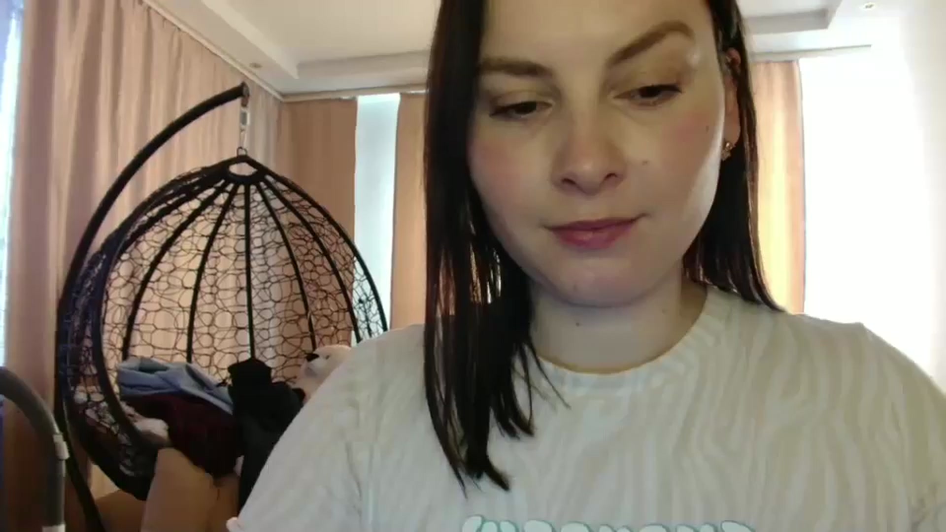 Gallery image thumbnail from MisssLove_is's myfreecams stream on, 03/06/2025, 14:06 image 10 of 20