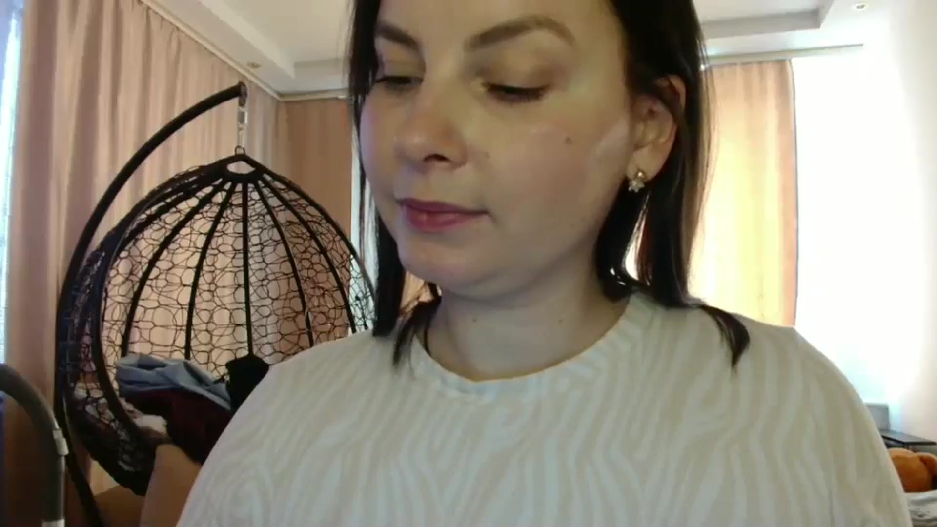 Gallery image thumbnail from MisssLove_is's myfreecams stream on, 03/06/2025, 14:06 image 5 of 20