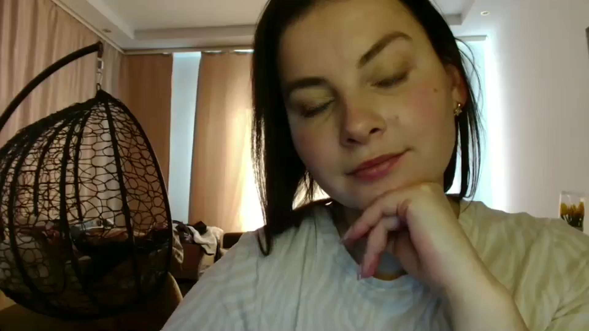 Gallery image thumbnail from MisssLove_is's myfreecams stream on, 03/08/2025, 14:06 image 14 of 20