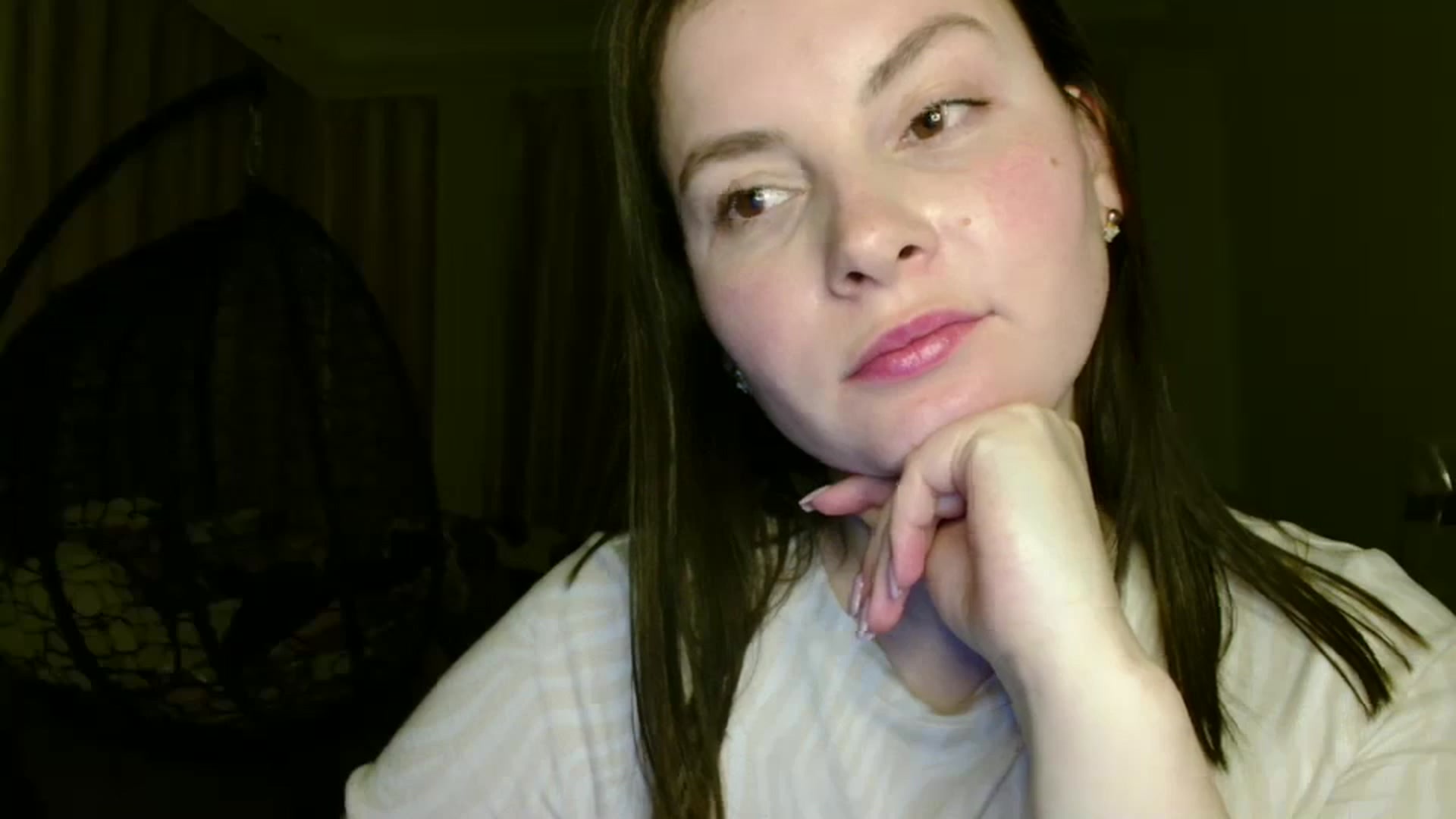 Gallery image thumbnail from MisssLove_is's myfreecams stream on, 03/08/2025, 18:42 image 12 of 20