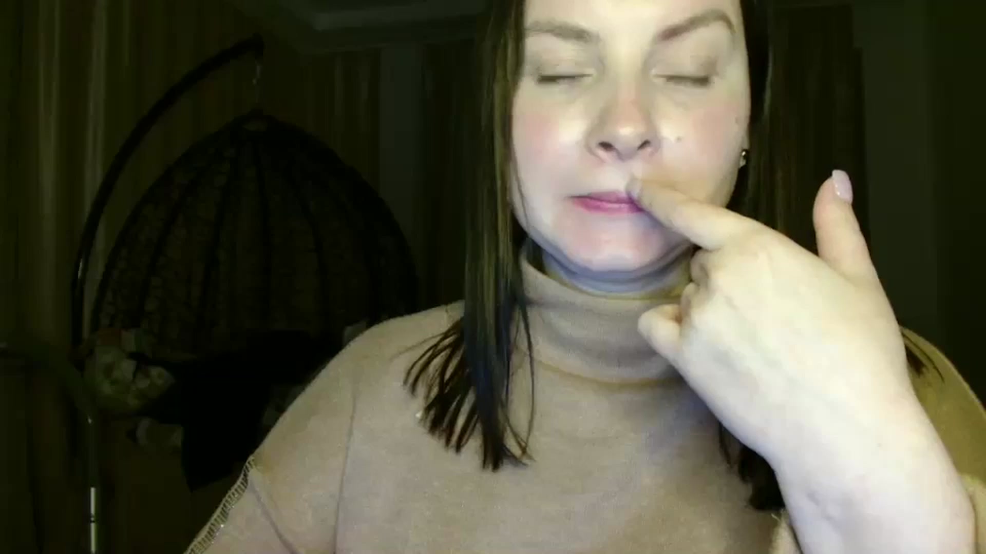 Gallery image thumbnail from MisssLove_is's myfreecams stream on, 03/09/2025, 18:59 image 13 of 20