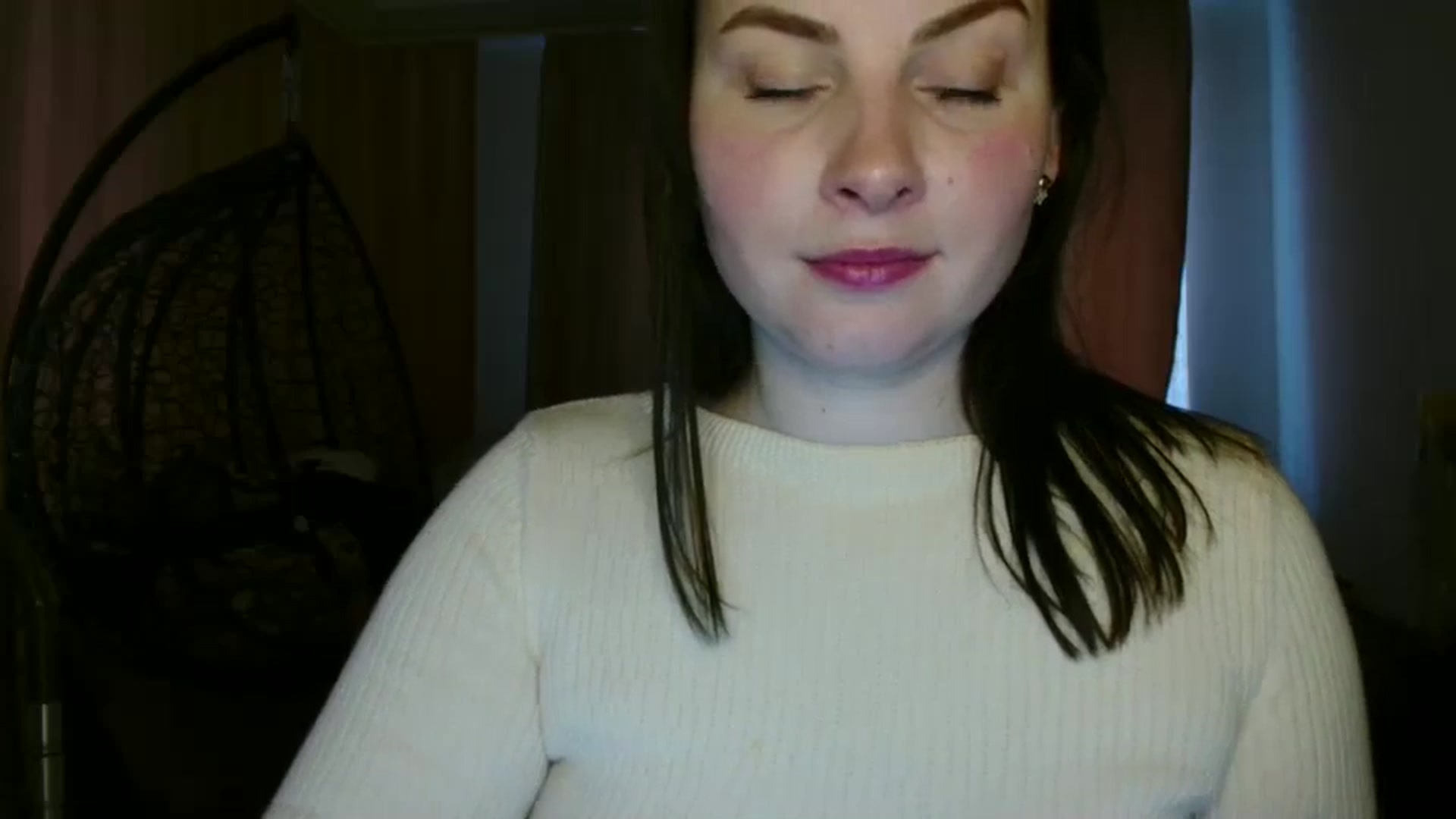 Gallery image thumbnail from MisssLove_is's myfreecams stream on, 03/14/2025, 15:36 image 9 of 20