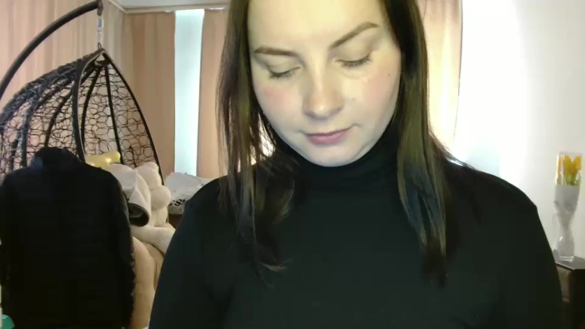 Gallery image thumbnail from MisssLove_is's myfreecams stream on, 03/18/2025, 14:09 image 3 of 20