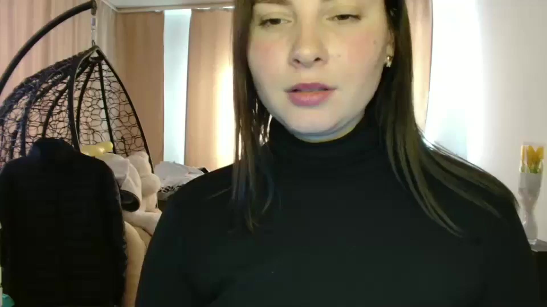 Gallery image thumbnail from MisssLove_is's myfreecams stream on, 03/18/2025, 14:28 image 18 of 20