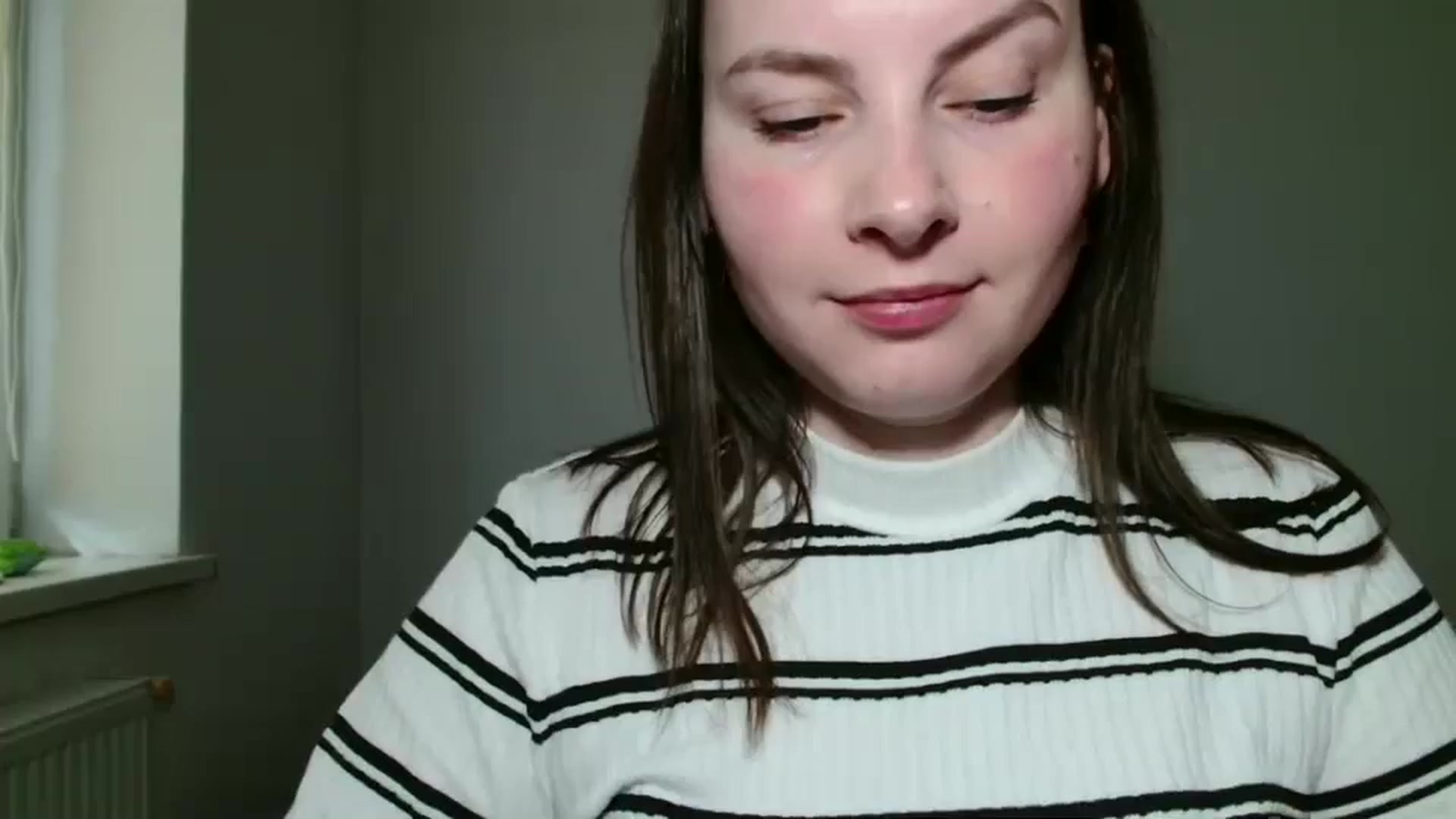 Gallery image thumbnail from MisssLove_is's myfreecams stream on, 04/04/2025, 13:34 image 1 of 20
