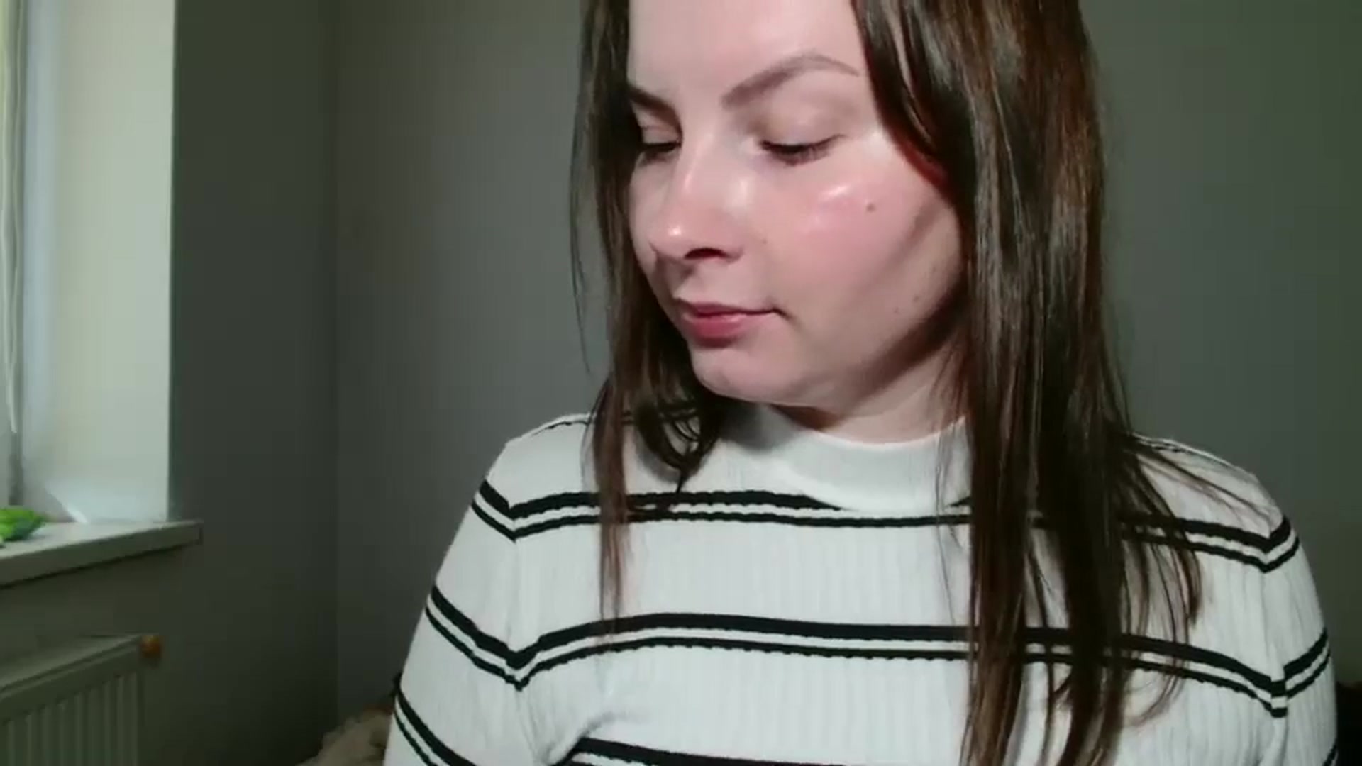 Gallery image thumbnail from MisssLove_is's myfreecams stream on, 04/04/2025, 13:34 image 13 of 20