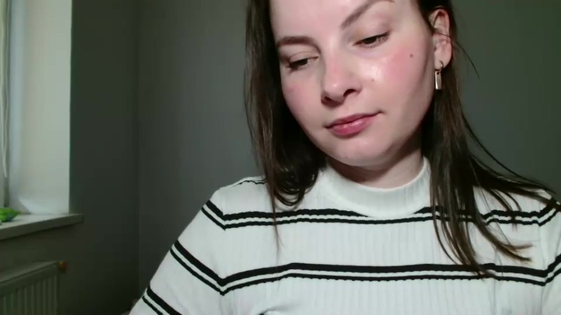 Gallery image thumbnail from MisssLove_is's myfreecams stream on, 04/04/2025, 13:34 image 8 of 20