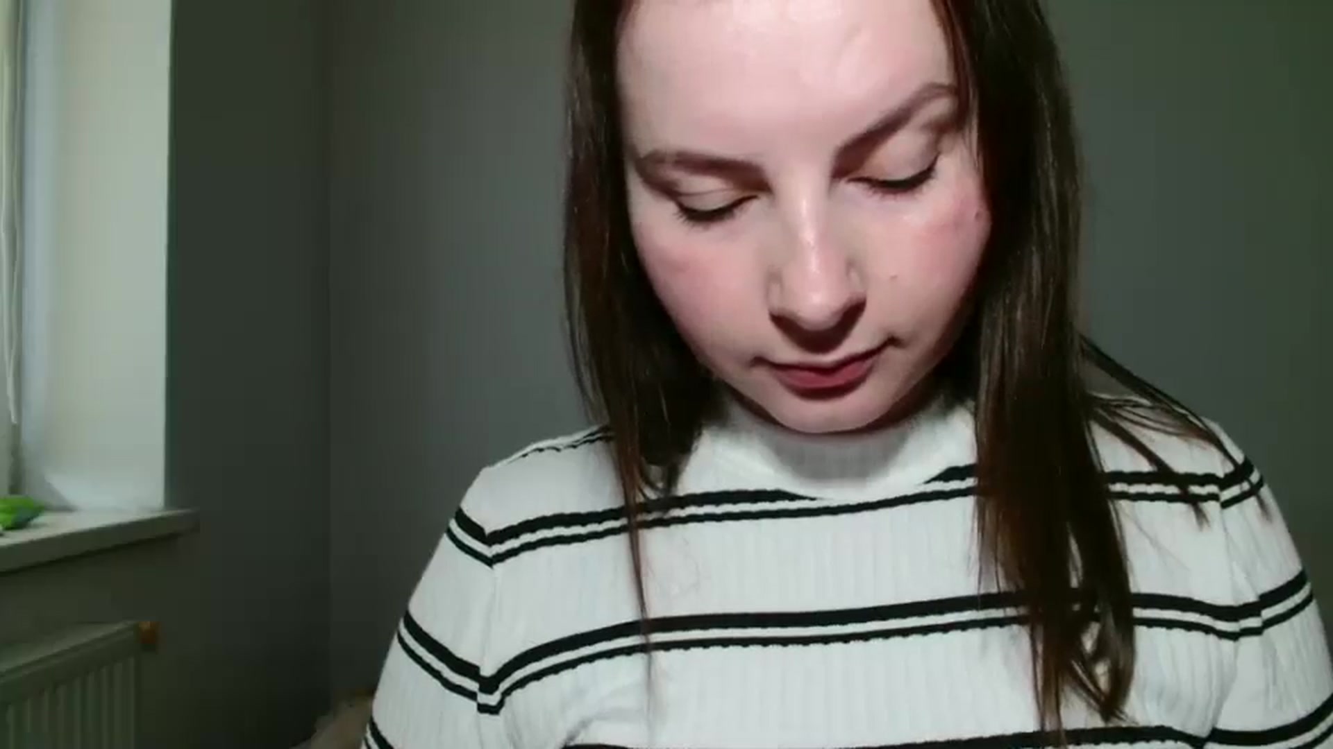 Gallery image thumbnail from MisssLove_is's myfreecams stream on, 04/04/2025, 13:34 image 9 of 20