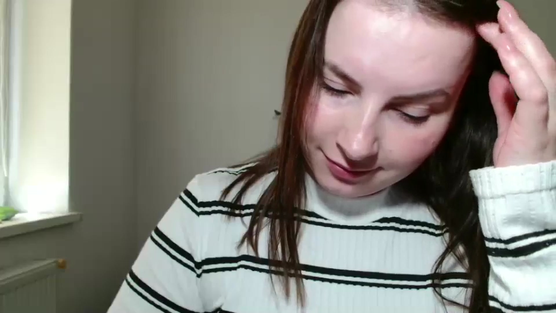 Gallery image thumbnail from MisssLove_is's myfreecams stream on, 04/04/2025, 13:34 image 17 of 20