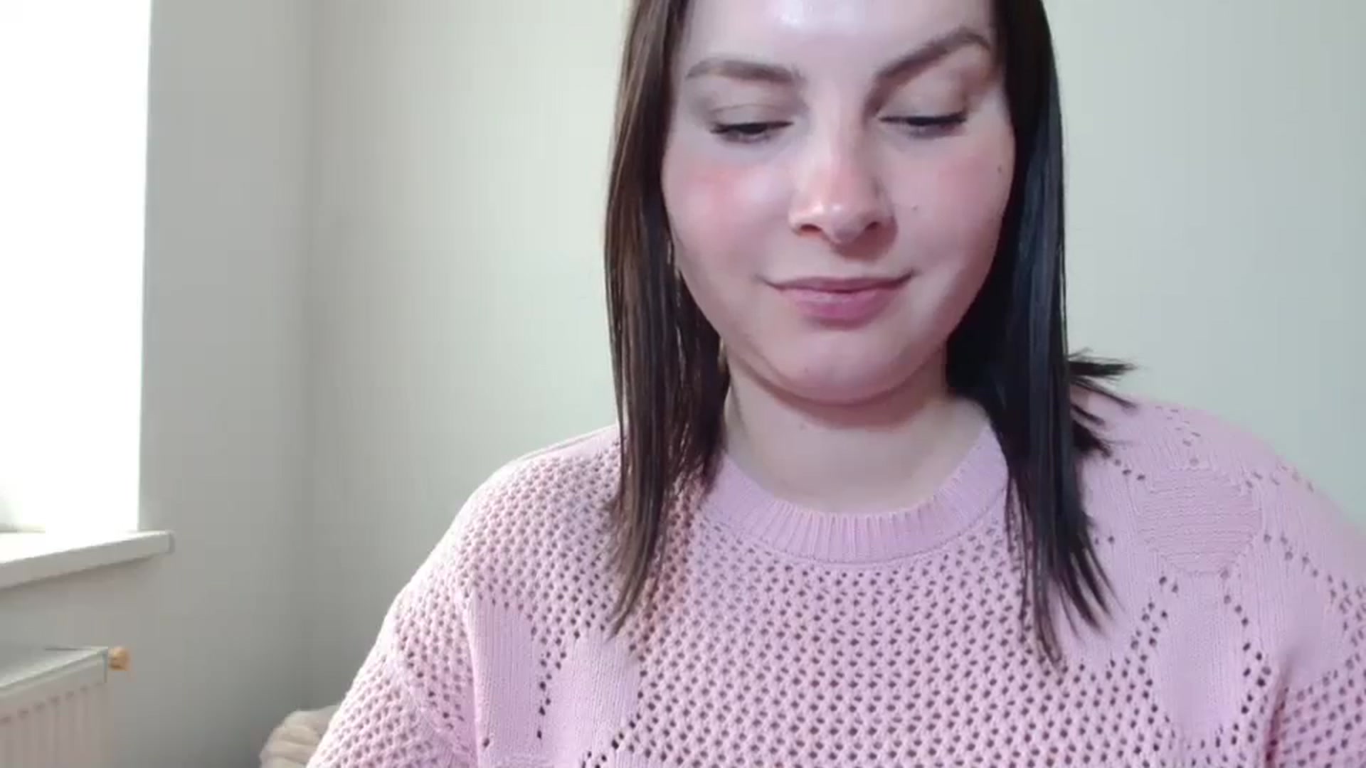 Gallery image thumbnail from MisssLove_is's myfreecams stream on, 04/16/2025, 15:57 image 6 of 20