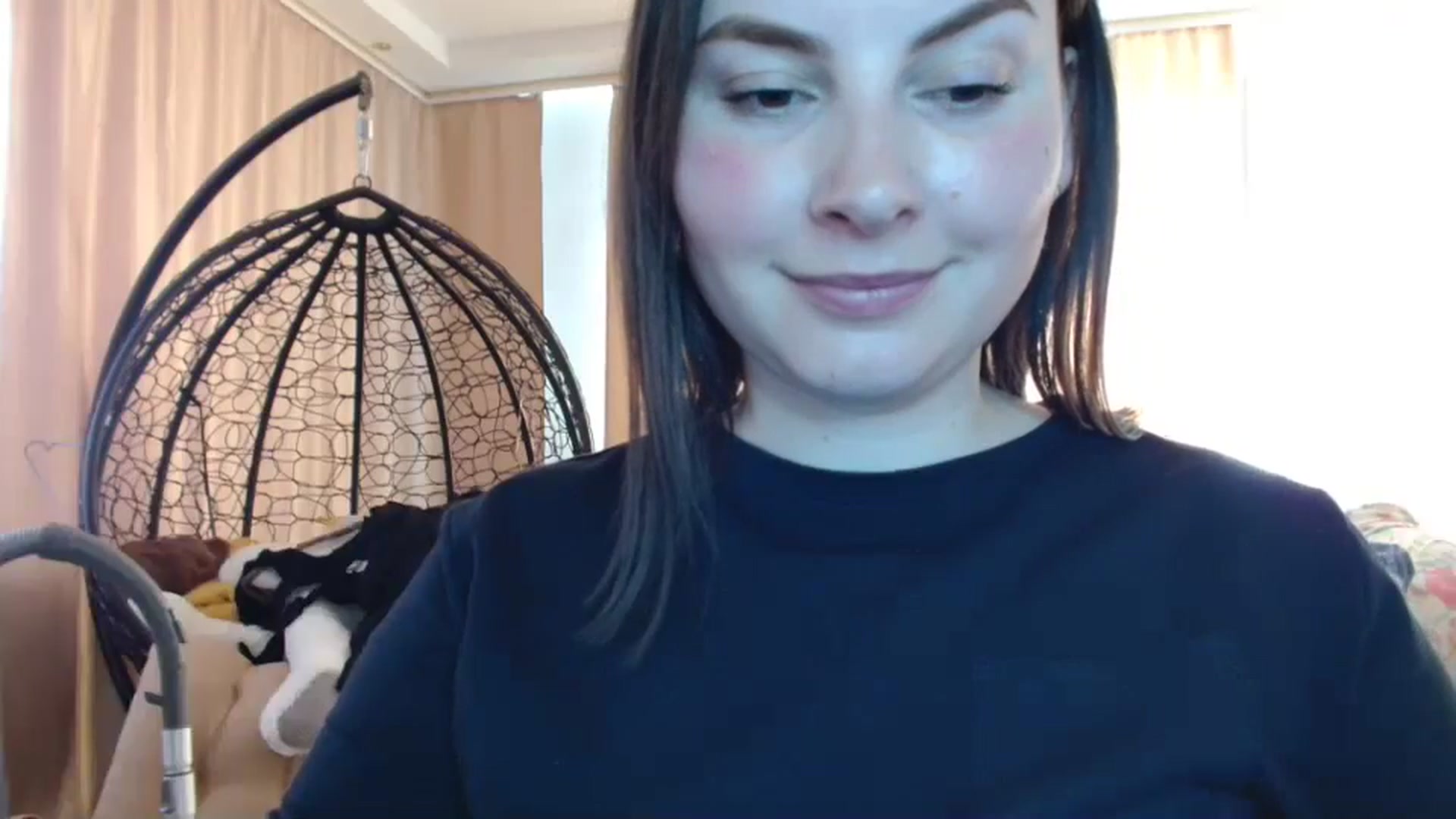 Gallery image thumbnail from MisssLove_is's myfreecams stream on, 04/20/2025, 11:14 image 14 of 20