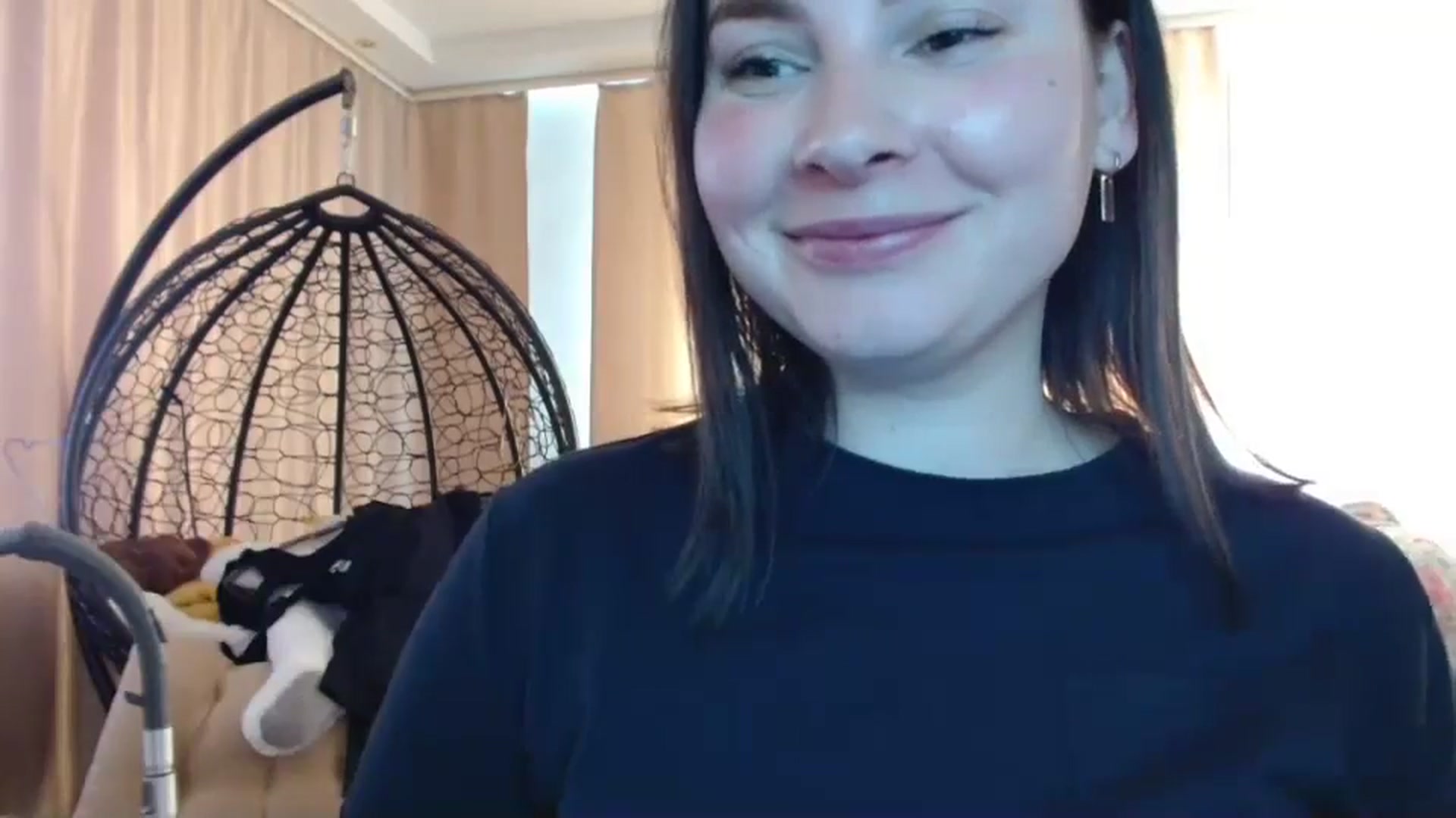 Gallery image thumbnail from MisssLove_is's myfreecams stream on, 04/20/2025, 11:14 image 2 of 20