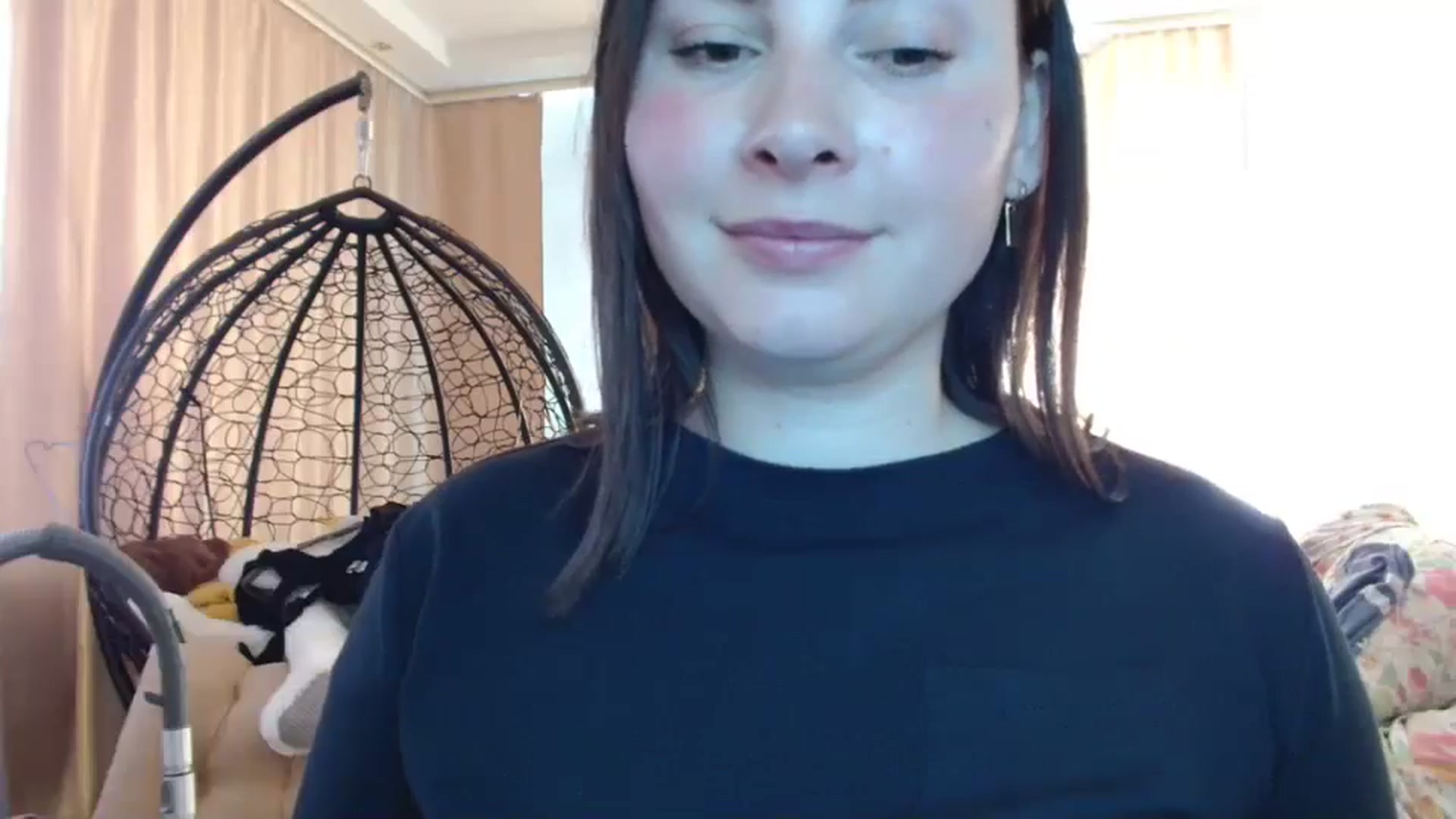 Gallery image thumbnail from MisssLove_is's myfreecams stream on, 04/20/2025, 11:14 image 17 of 20