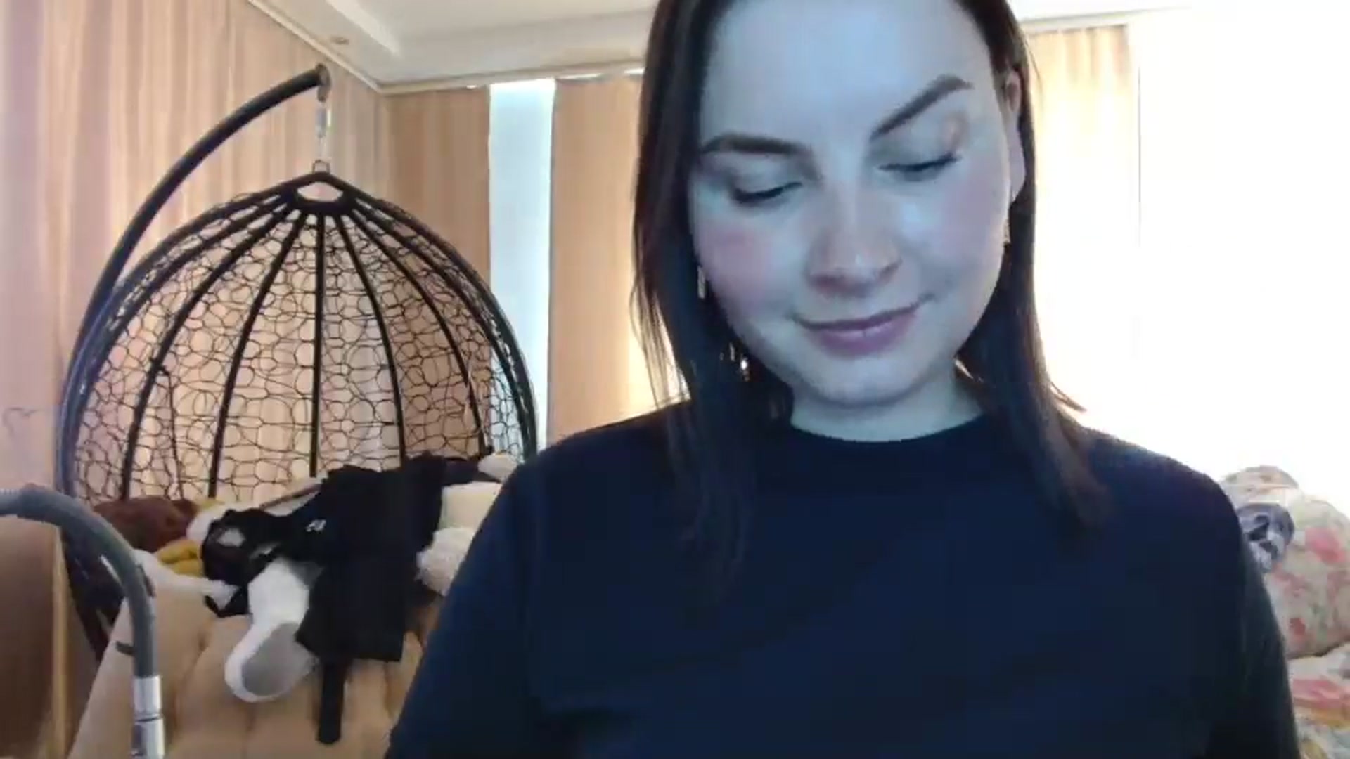 Gallery image thumbnail from MisssLove_is's myfreecams stream on, 04/20/2025, 11:14 image 4 of 20