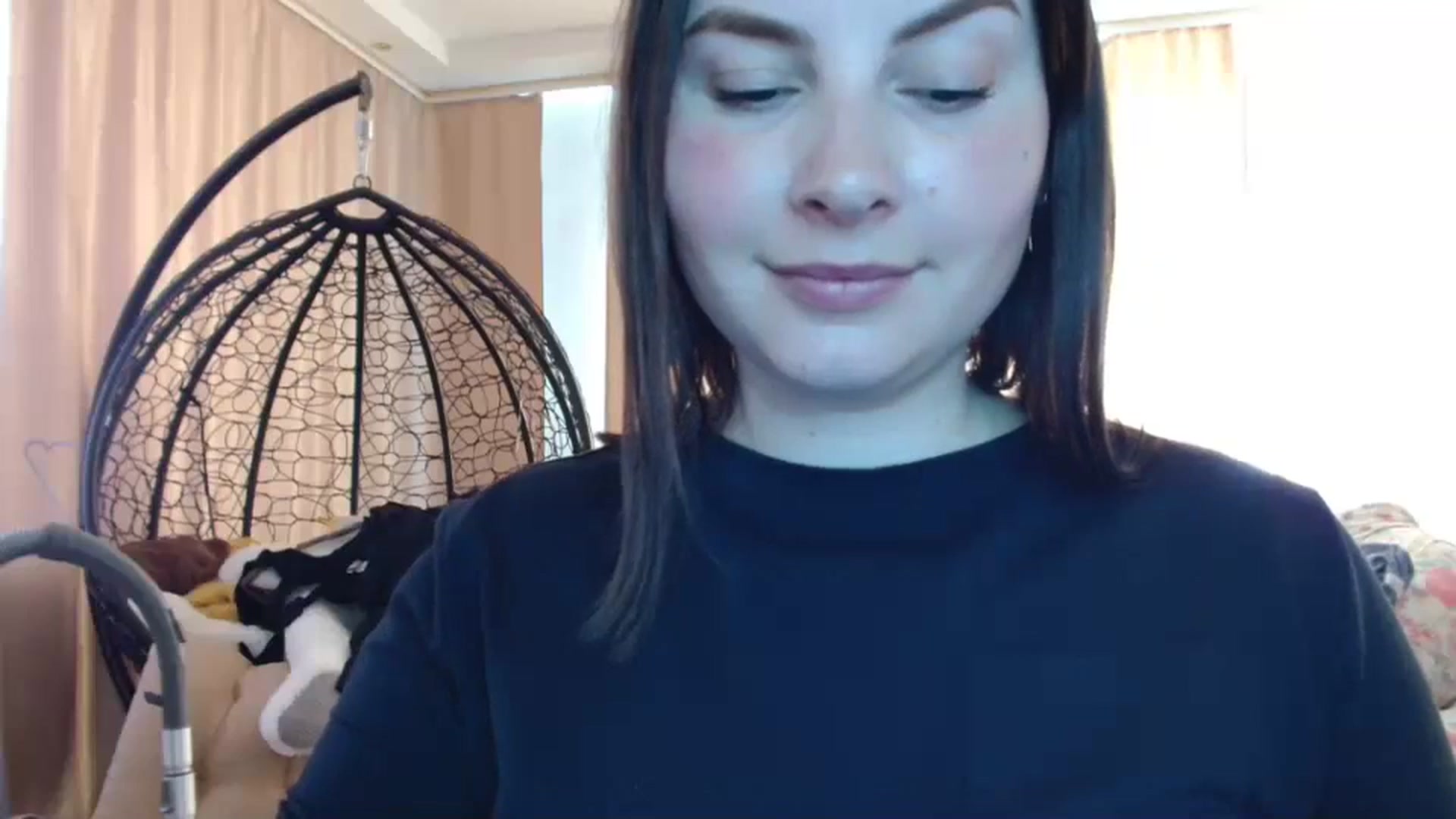 Gallery image thumbnail from MisssLove_is's myfreecams stream on, 04/20/2025, 11:14 image 19 of 20