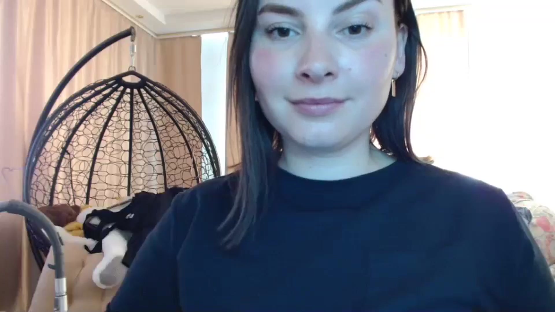 Gallery image thumbnail from MisssLove_is's myfreecams stream on, 04/20/2025, 11:14 image 8 of 20