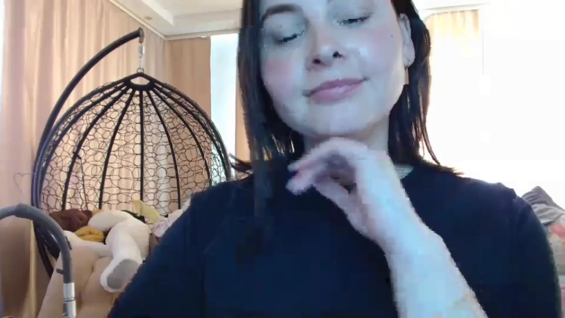 Gallery image thumbnail from MisssLove_is's myfreecams stream on, 04/20/2025, 11:55 image 9 of 20