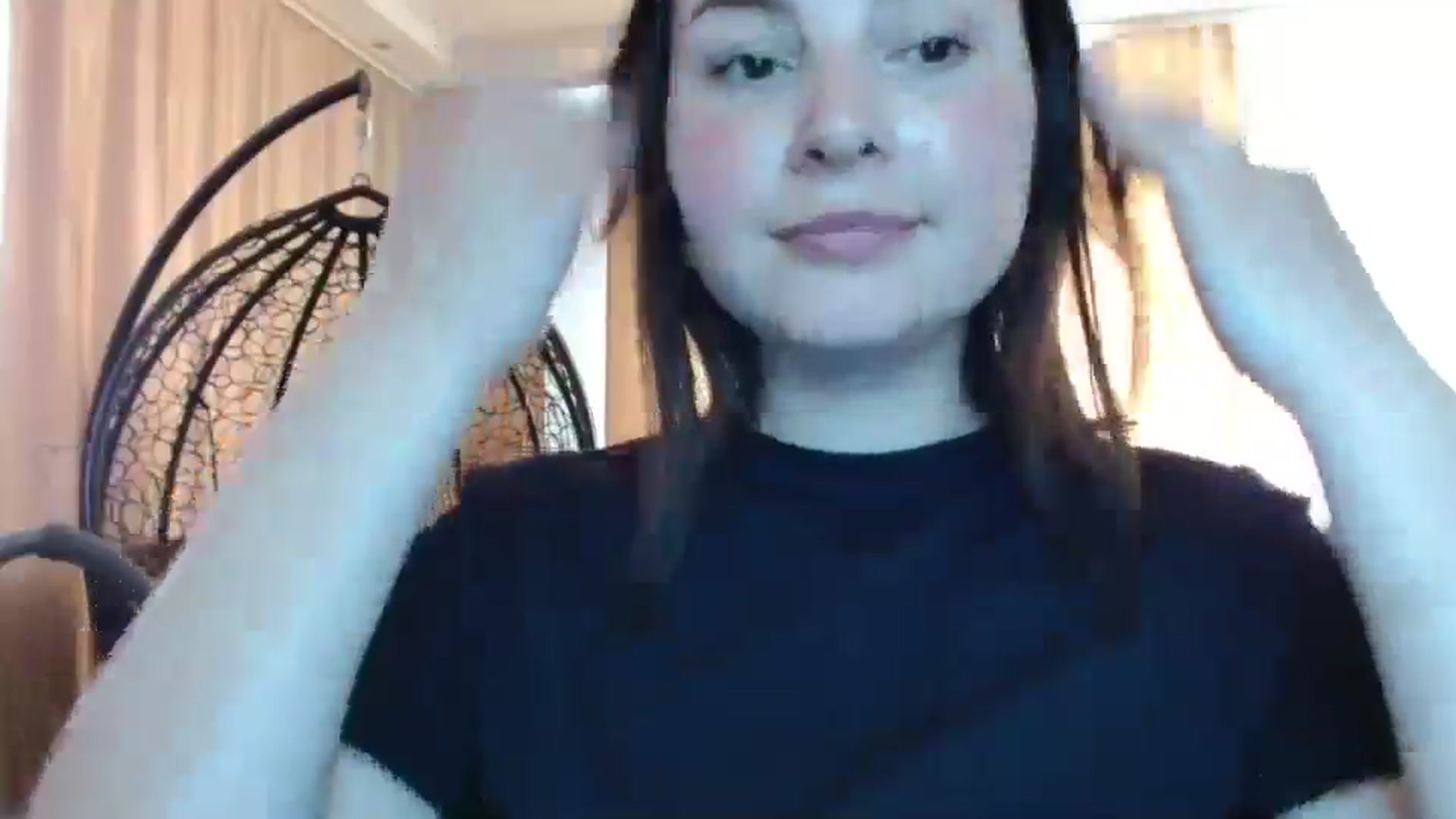 Gallery image thumbnail from MisssLove_is's myfreecams stream on, 04/20/2025, 11:55 image 14 of 20