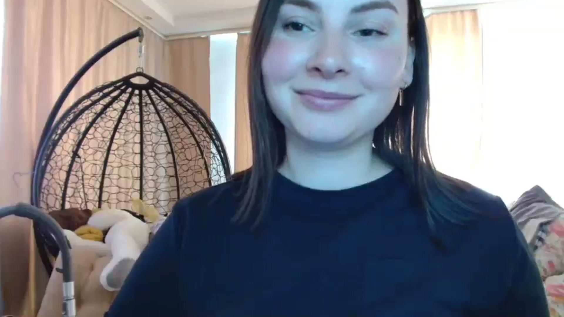 Gallery image thumbnail from MisssLove_is's myfreecams stream on, 04/20/2025, 11:55 image 10 of 20