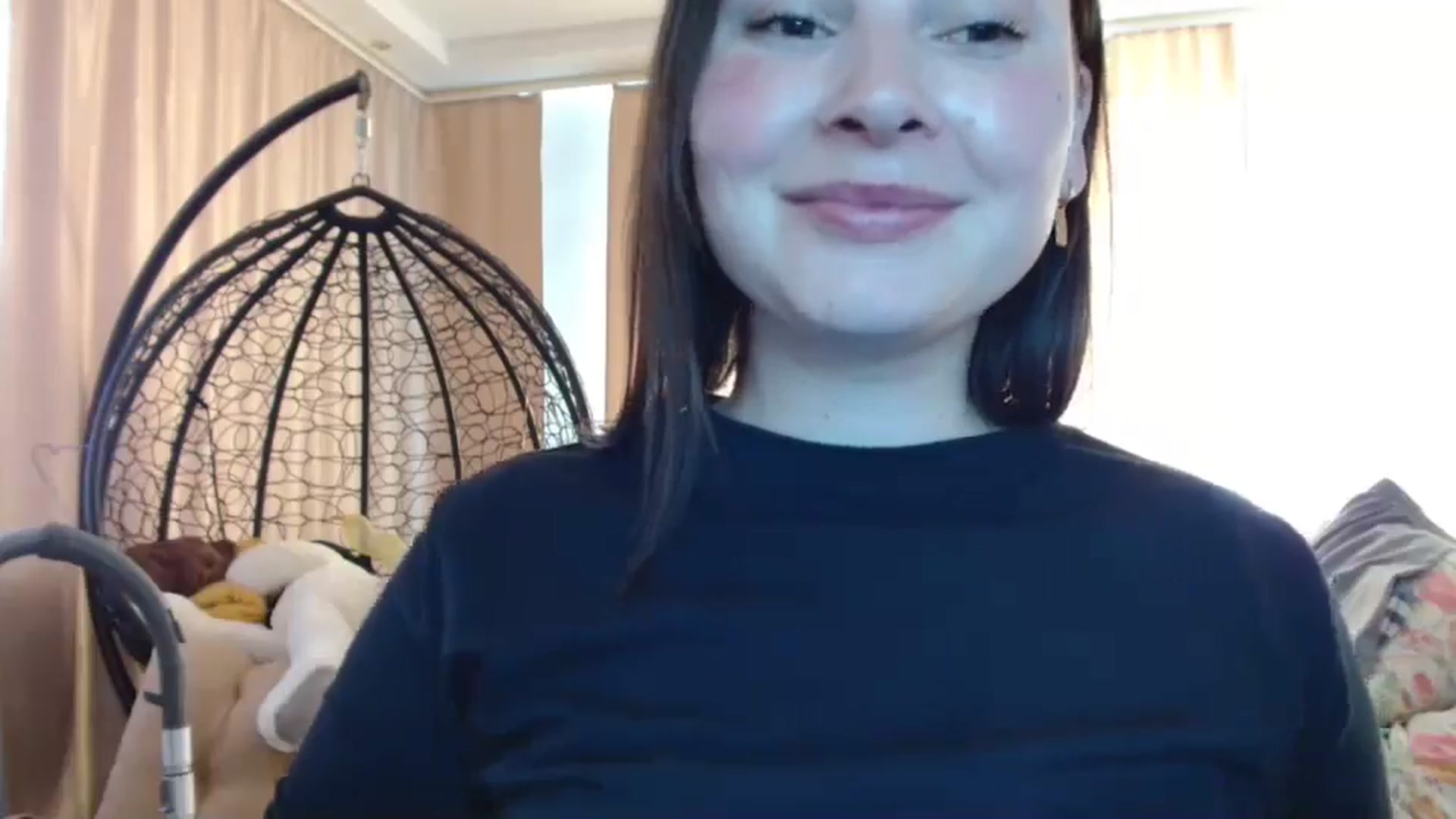 Gallery image thumbnail from MisssLove_is's myfreecams stream on, 04/20/2025, 11:55 image 20 of 20