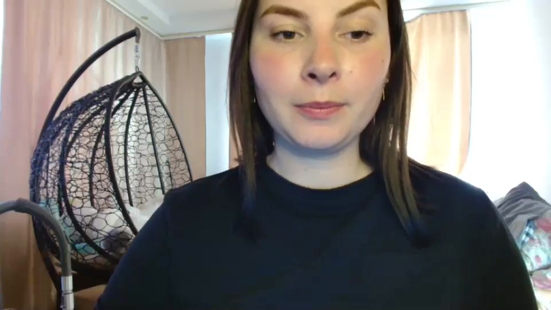 Gallery image thumbnail from MisssLove_is's myfreecams stream on, 04/20/2025, 15:14 image 16 of 20