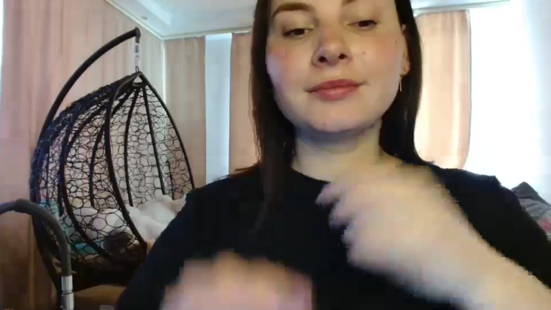 Gallery image thumbnail from MisssLove_is's myfreecams stream on, 04/20/2025, 15:14 image 5 of 20