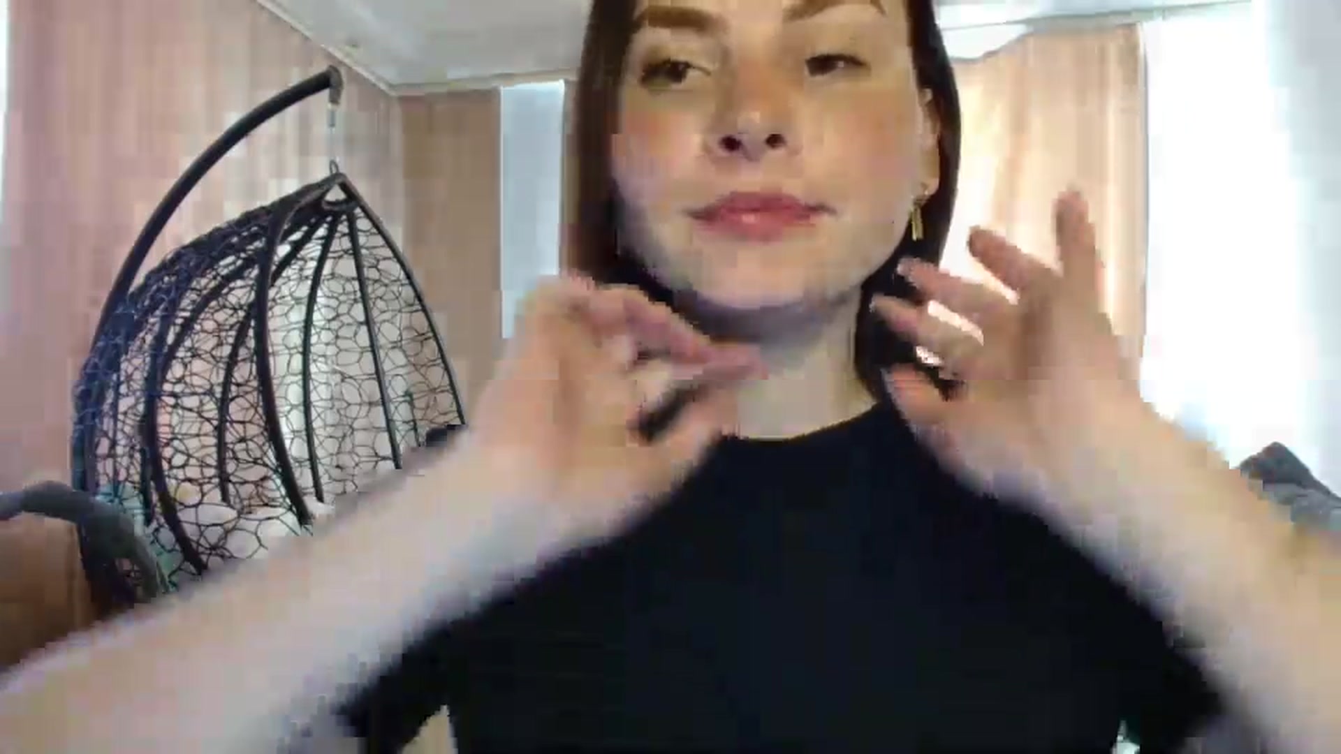 Gallery image thumbnail from MisssLove_is's myfreecams stream on, 04/20/2025, 15:14 image 19 of 20