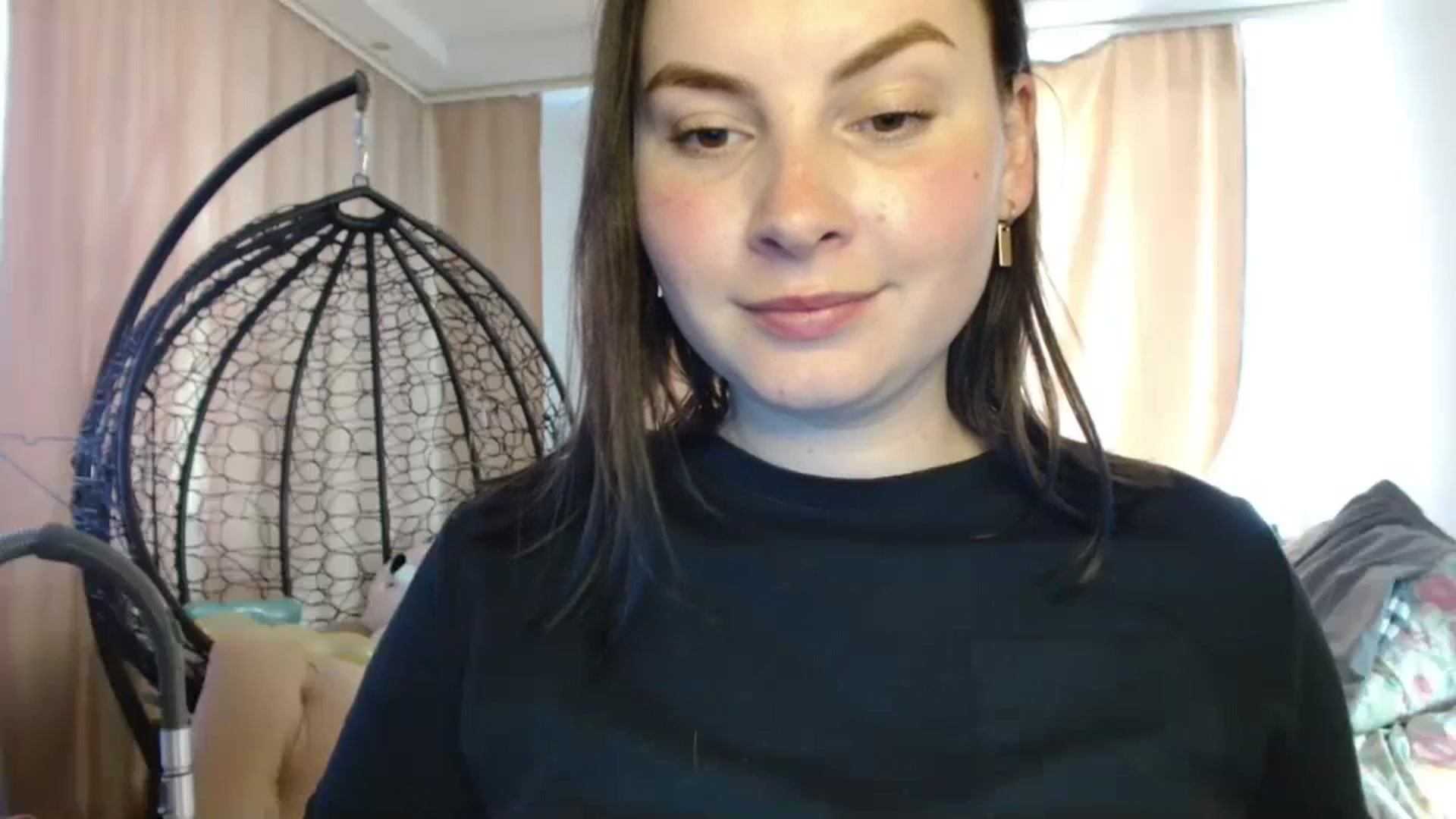 Gallery image thumbnail from MisssLove_is's myfreecams stream on, 04/20/2025, 15:51 image 5 of 20