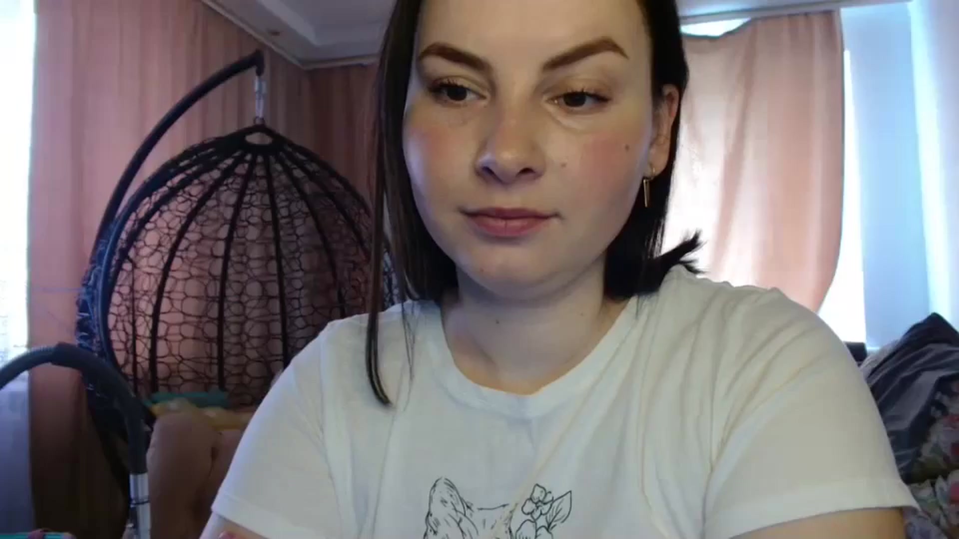 Gallery image thumbnail from MisssLove_is's myfreecams stream on, 04/21/2025, 08:50 image 1 of 20